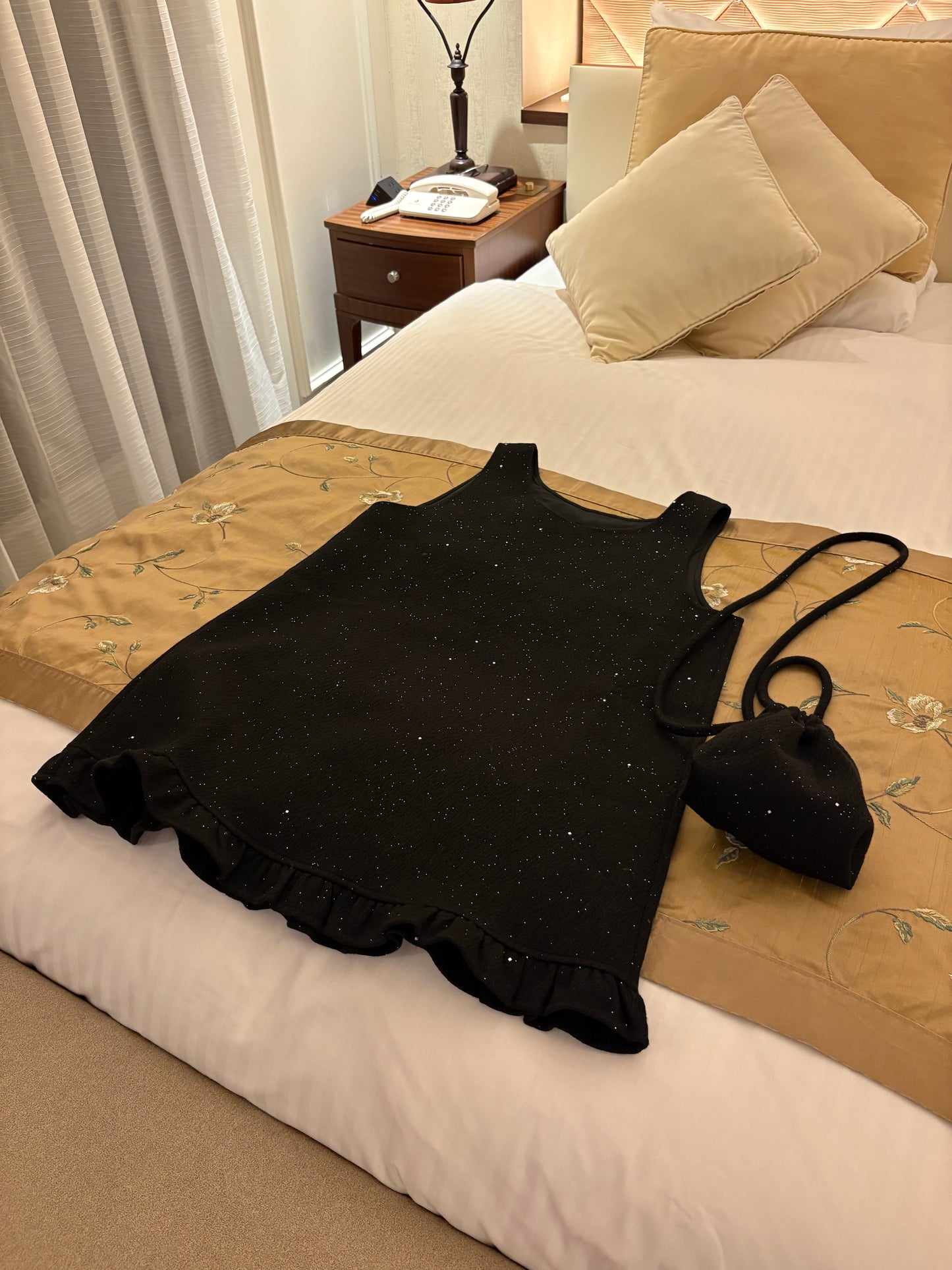 グリッターフリルワンピース&ミニバッグ DPA43724