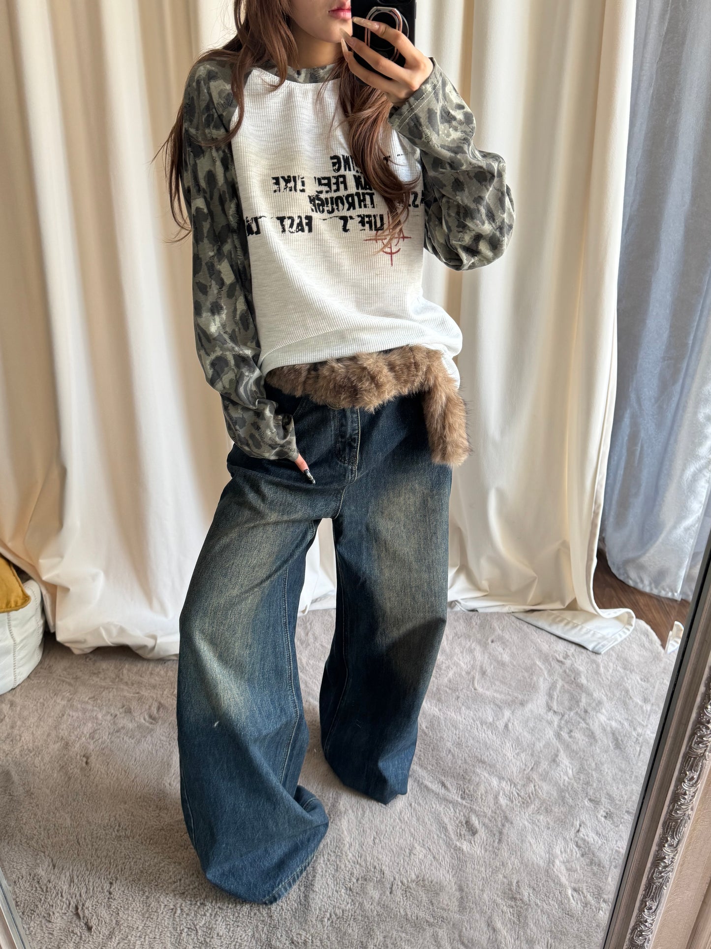 ファーベルト付きデニムパンツ DPB86226