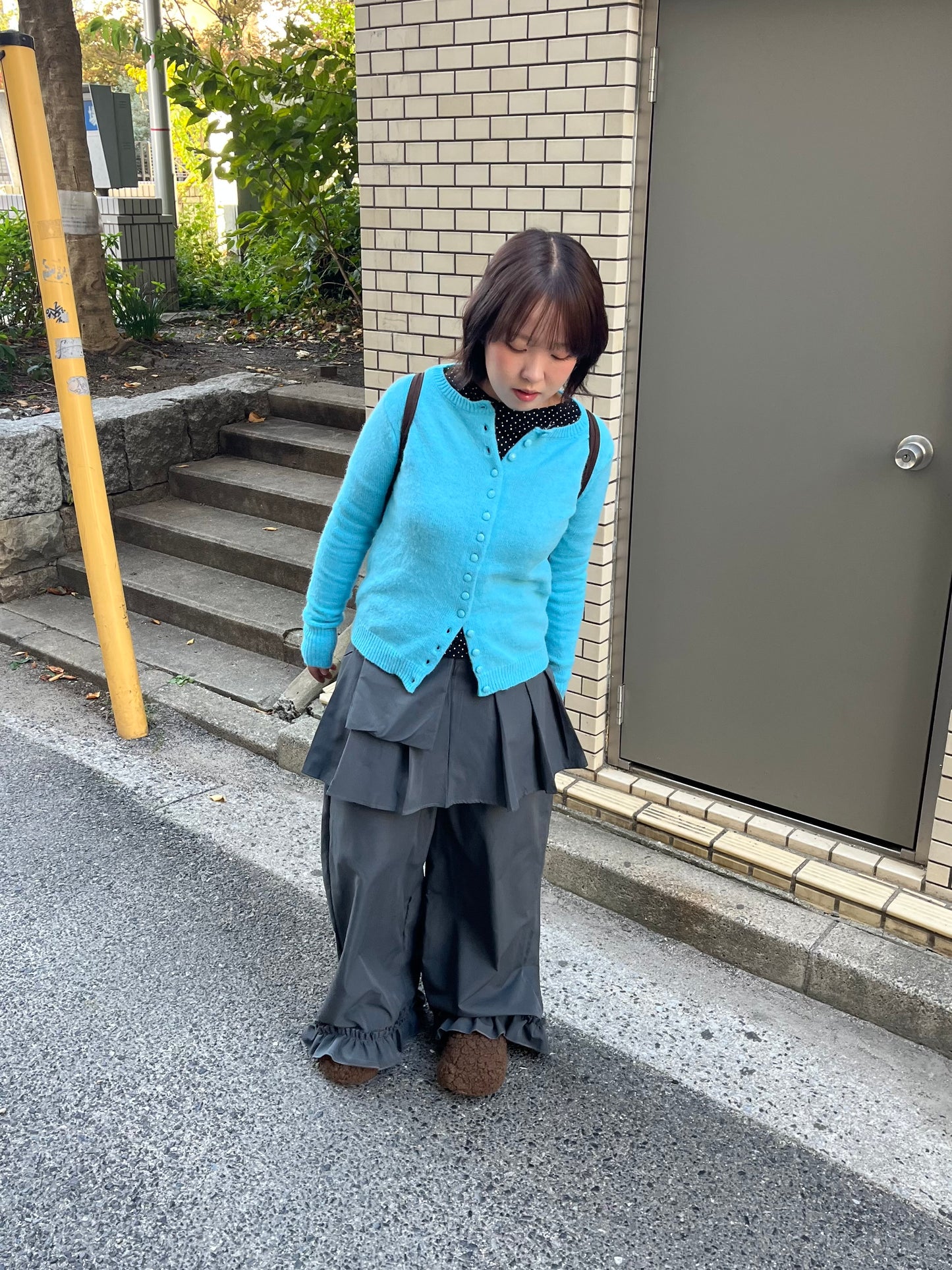 ブルーボタンカーディガン DPB97036