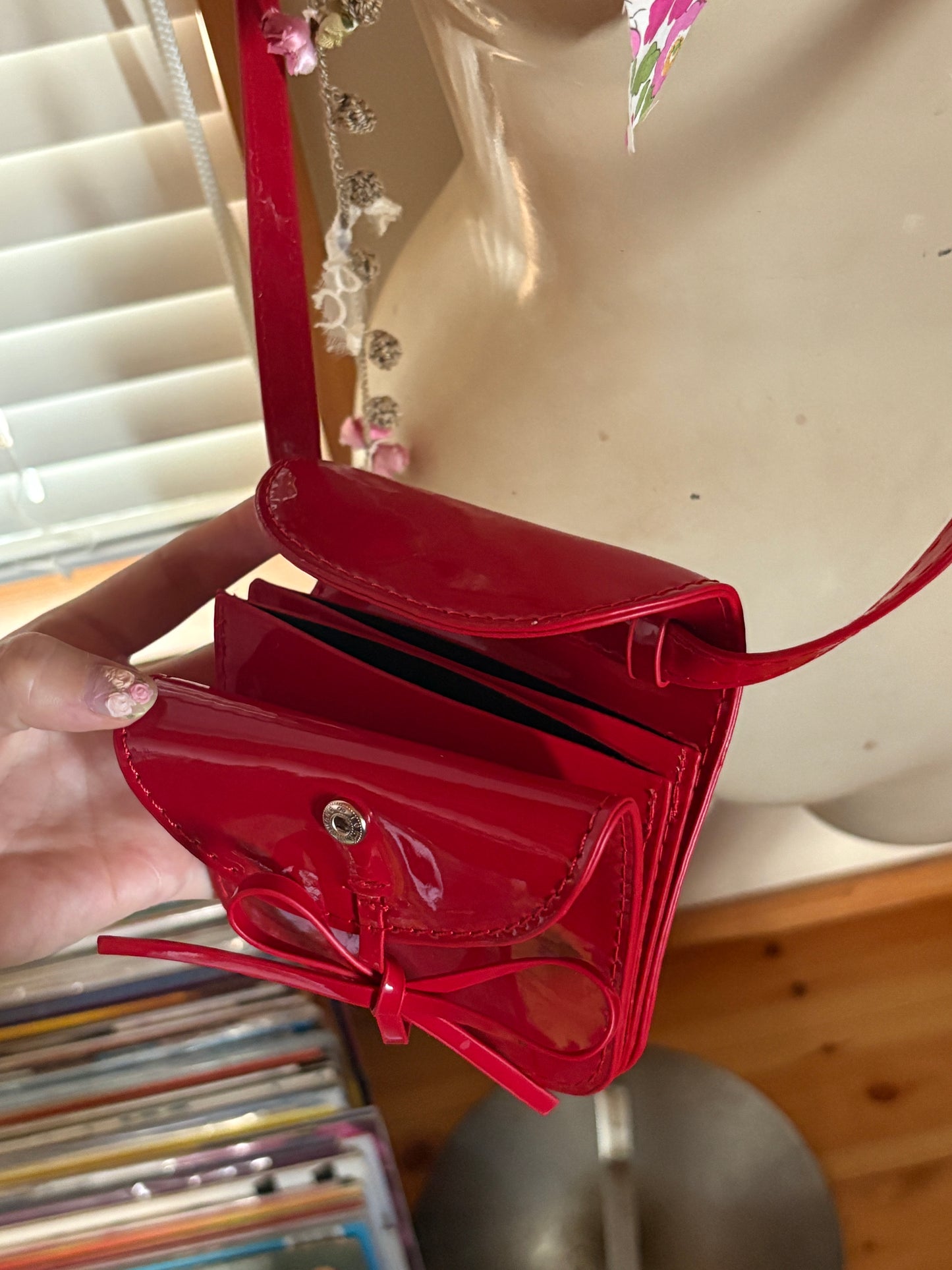 エナメルリボンポシェット DPA43711