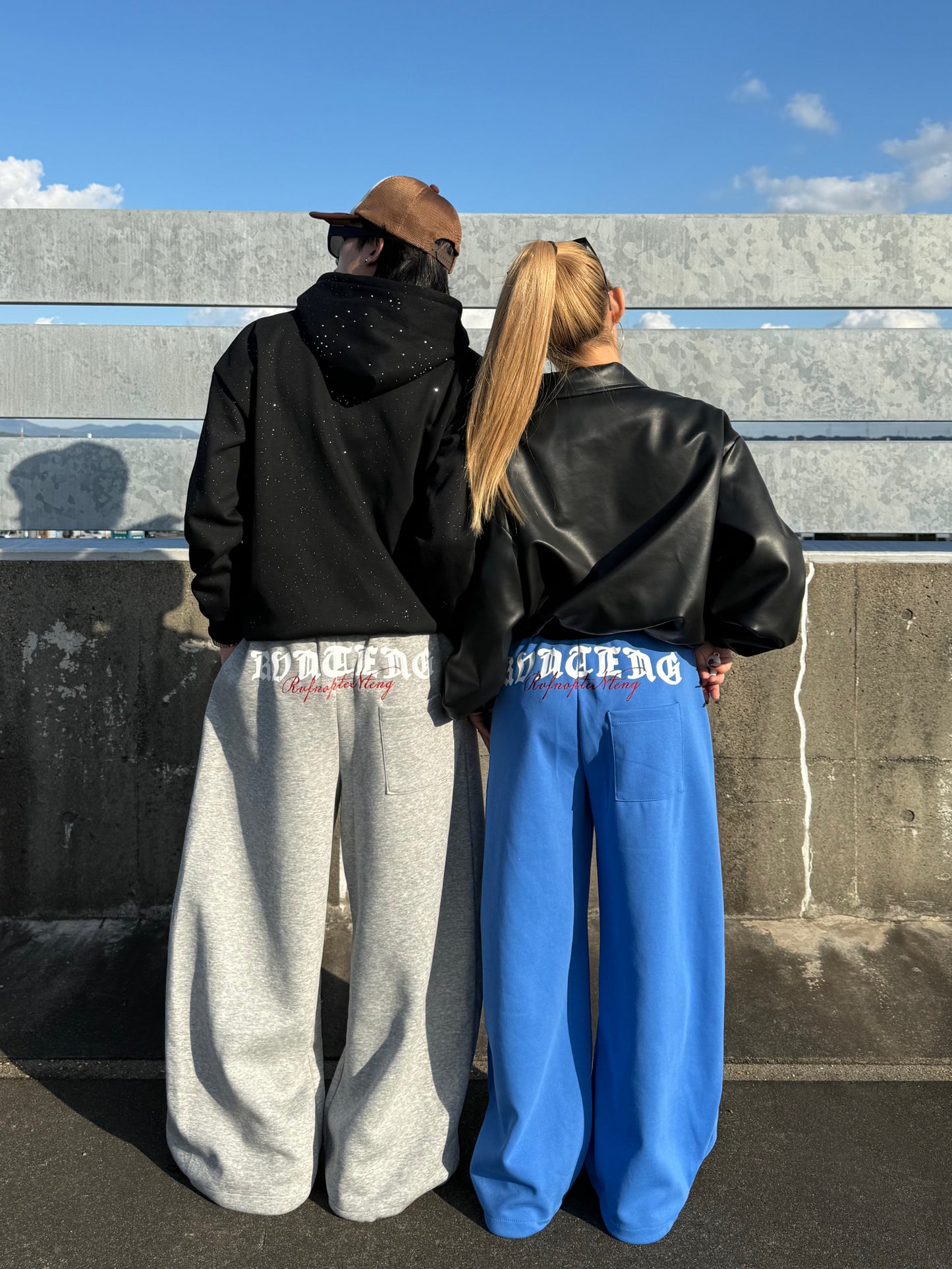 ロゴプリントスウェットパンツ DPB73532