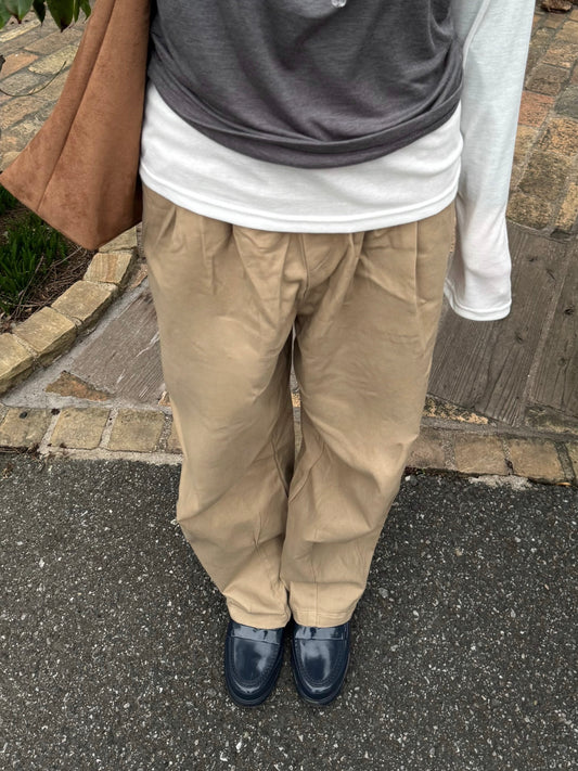 タックワイドベージュパンツ DPC03037