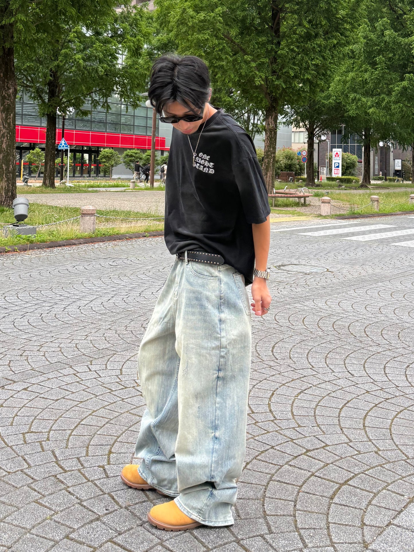 バックロゴペイントクロスTシャツ DPB90229