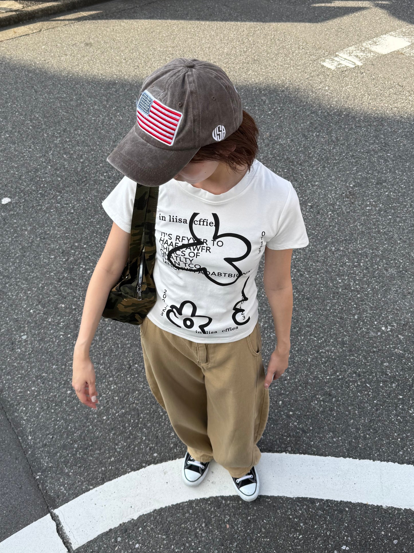 フラワープリントTシャツ DPB91027