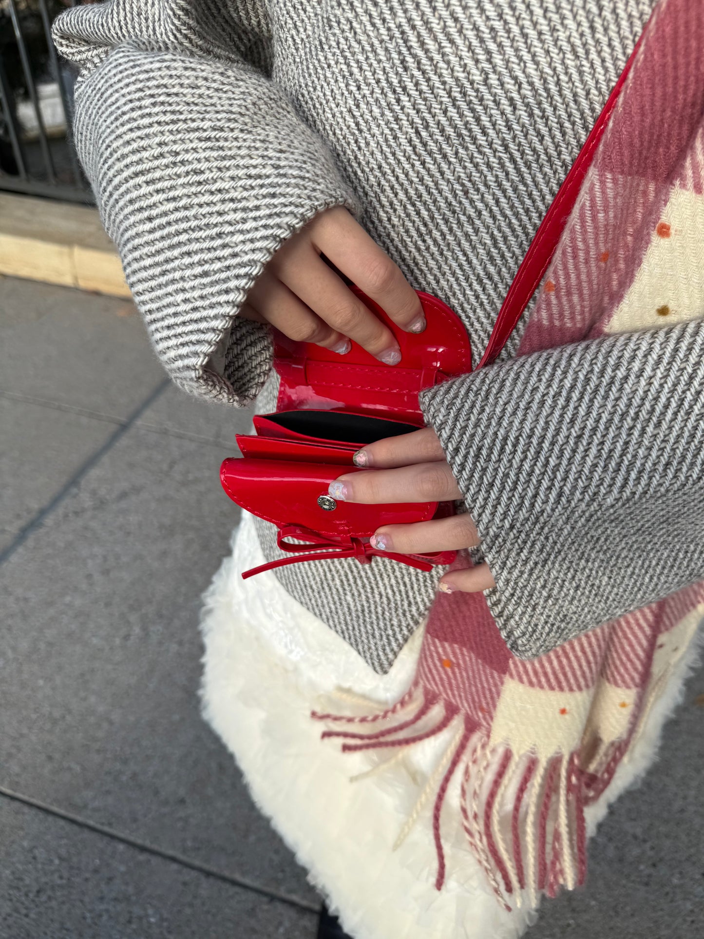 エナメルリボンポシェット DPA43711