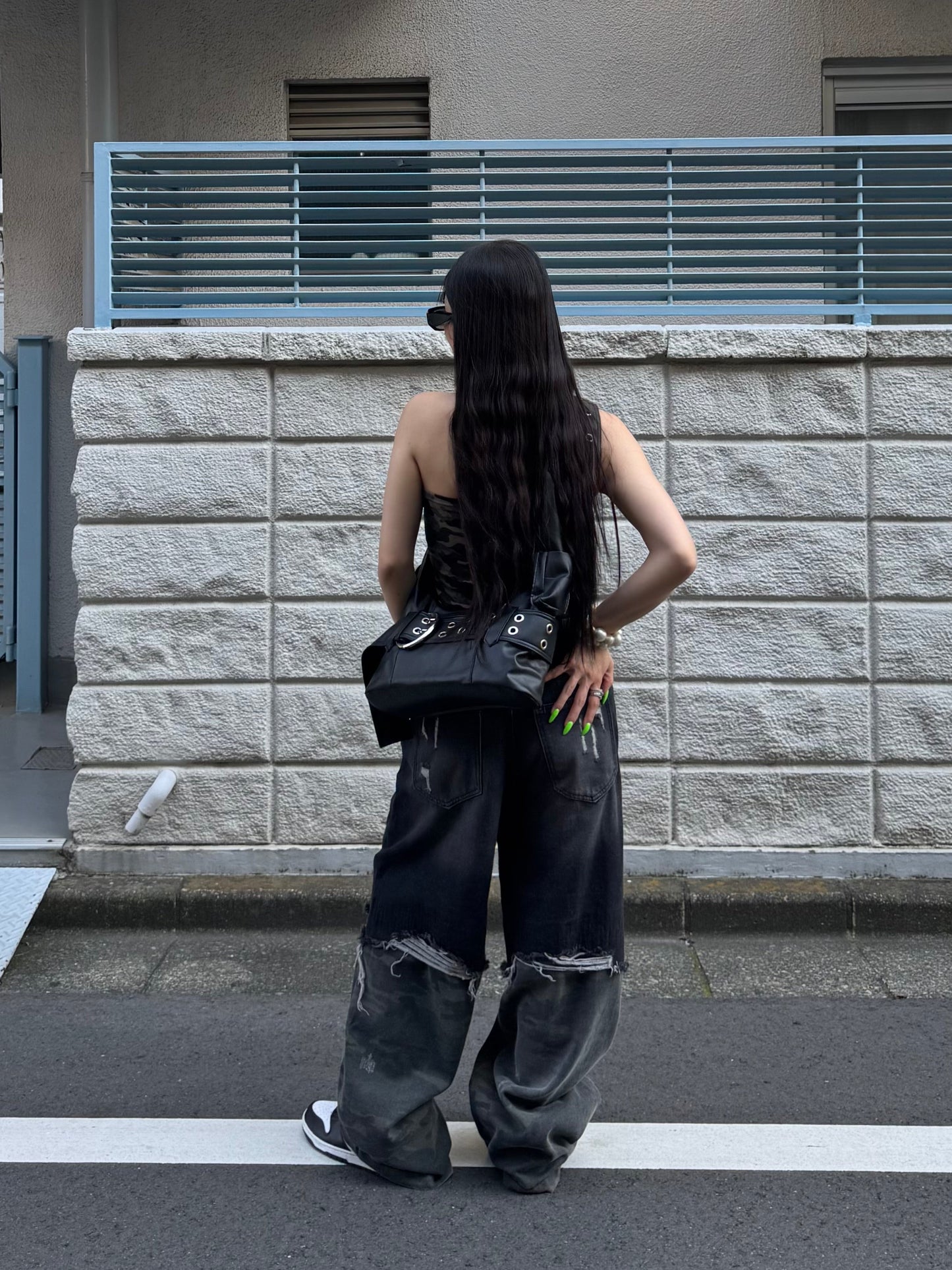 レイヤードカモフラデニムパンツ DPB86070