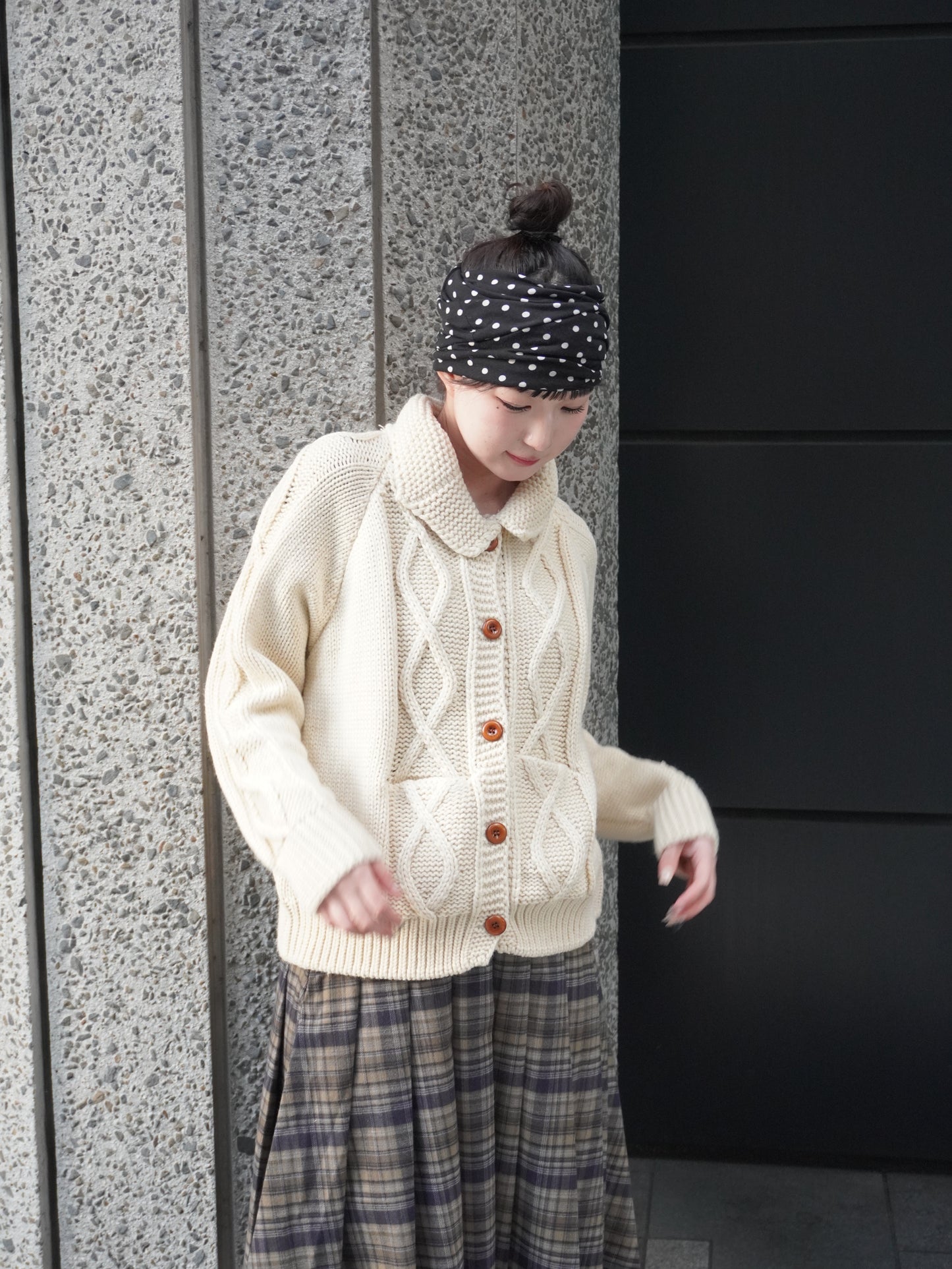 ケーブルカラーニット DPB85417