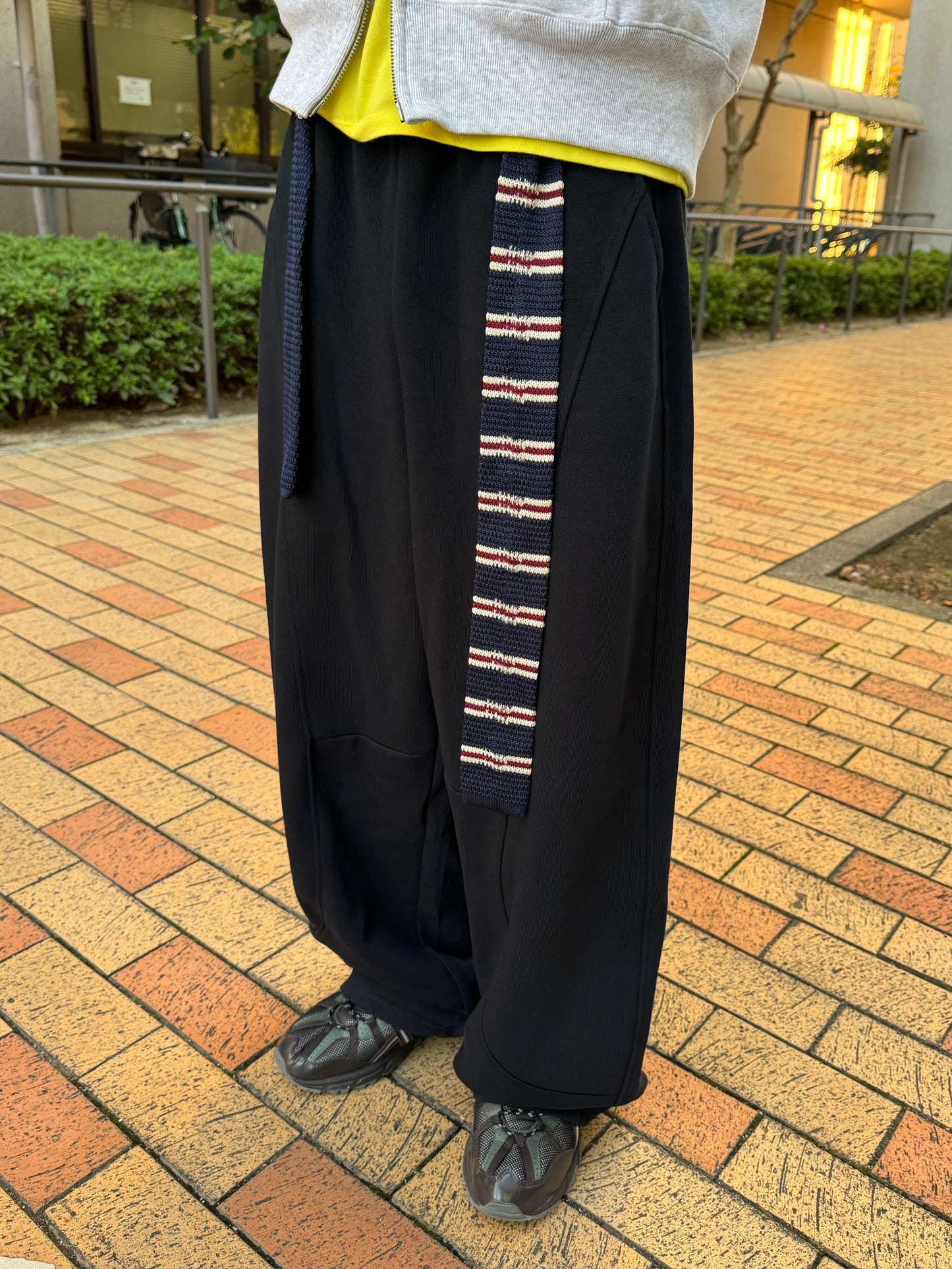 ニットベルトバルーンスウェットパンツ DPB85360