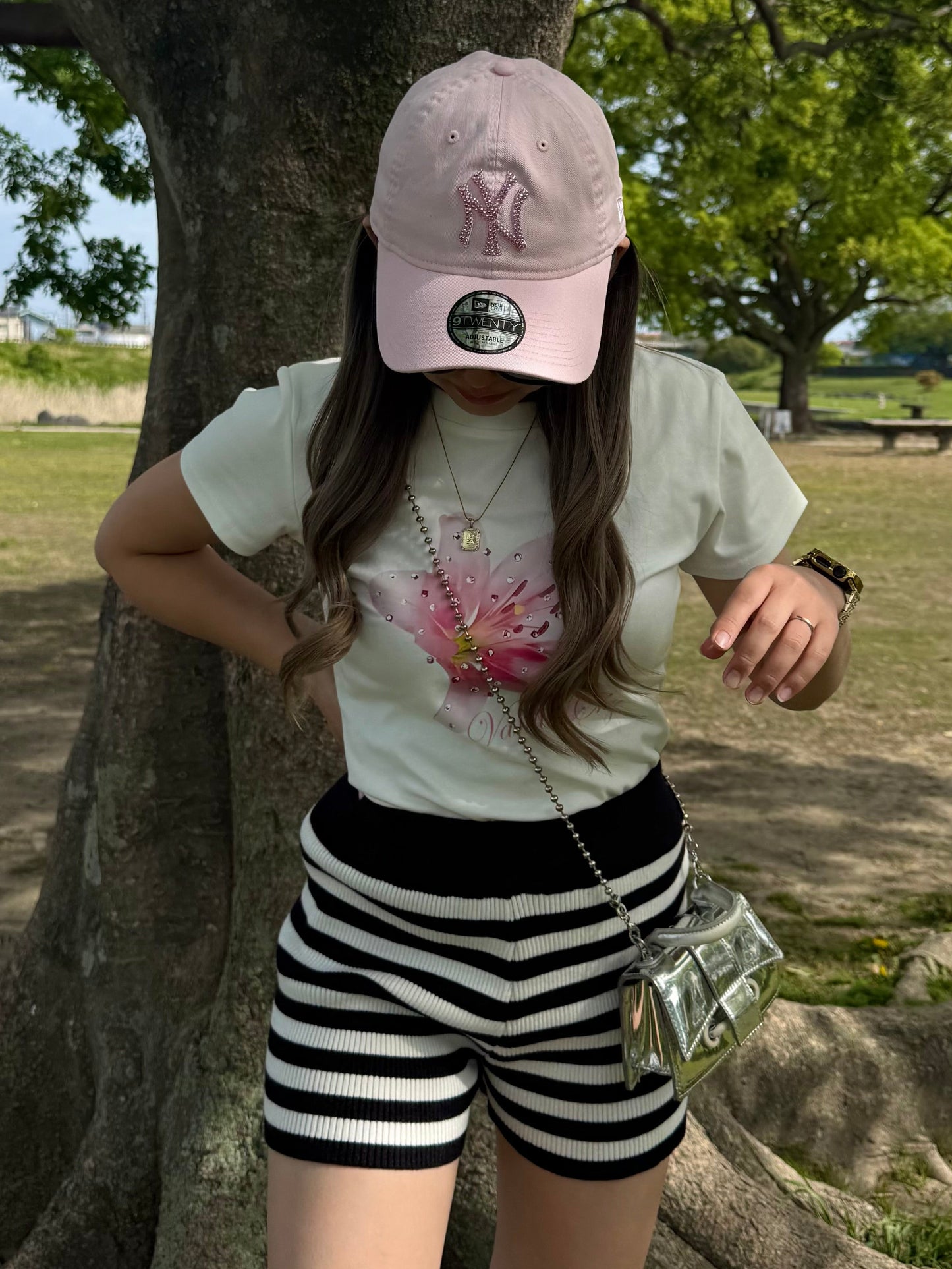 フローラルショートTシャツ DPB73625