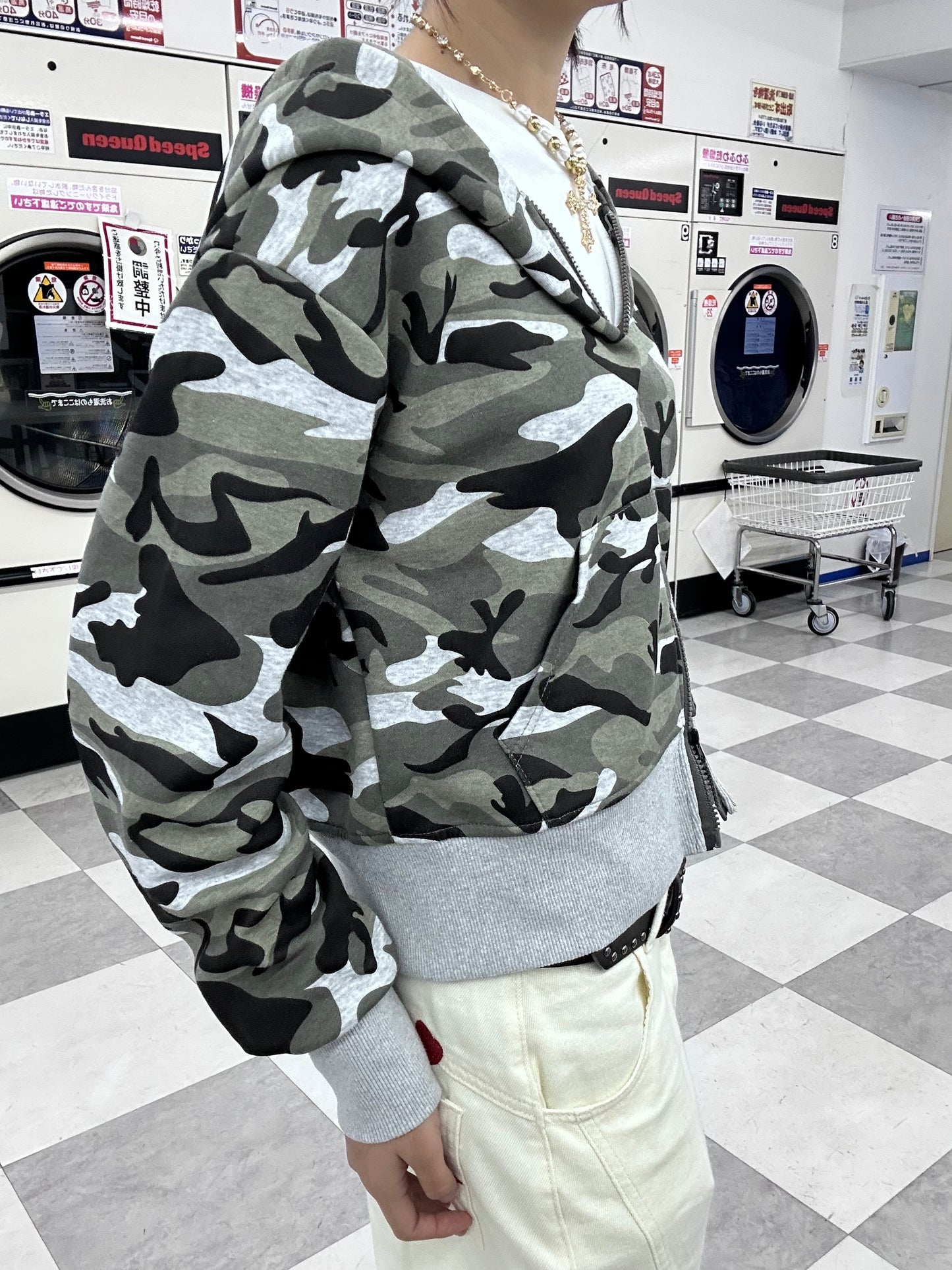 ショートカモフラジップパーカー DPB92062