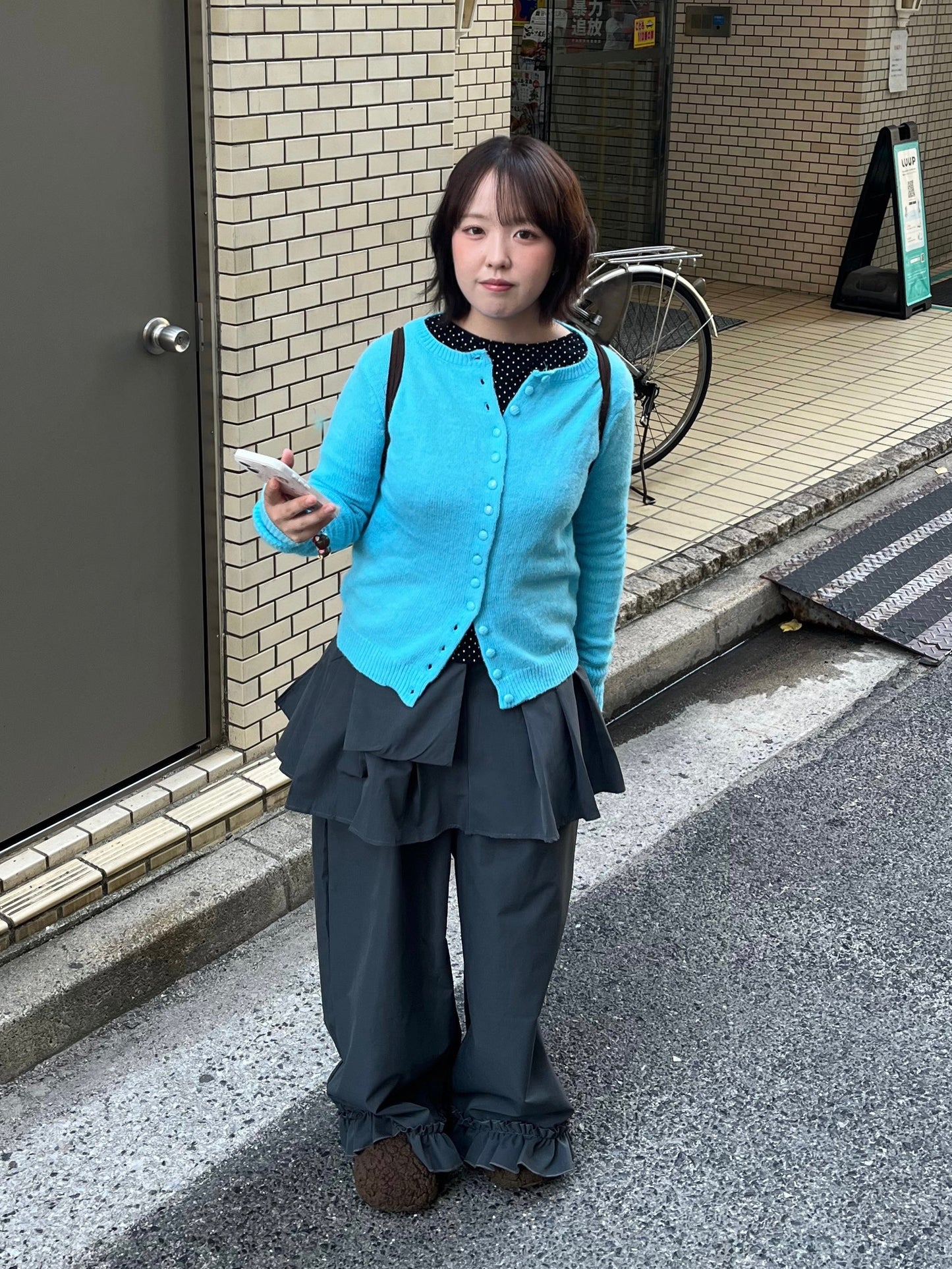 ブルーボタンカーディガン DPB97036