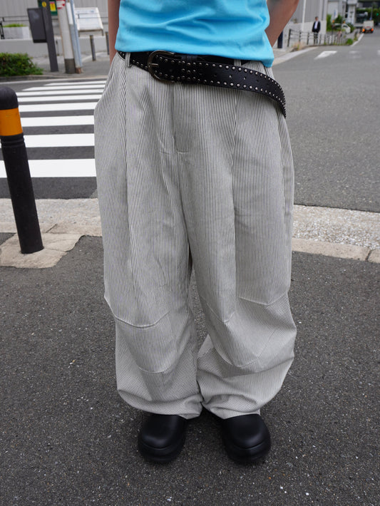 タックストライプパンツ DPB85220