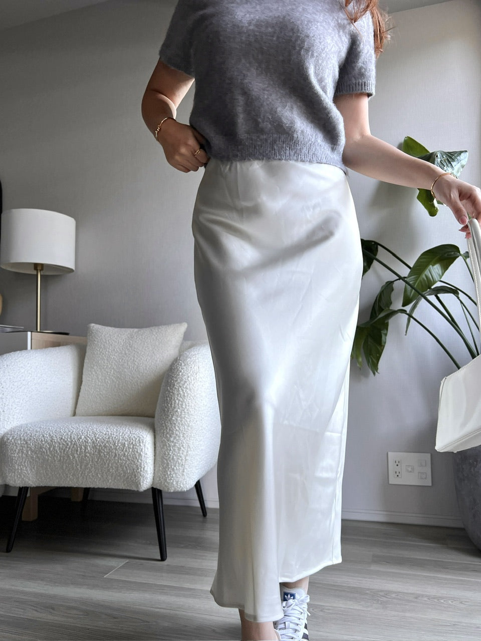サテンライクロングスカート DPB56369