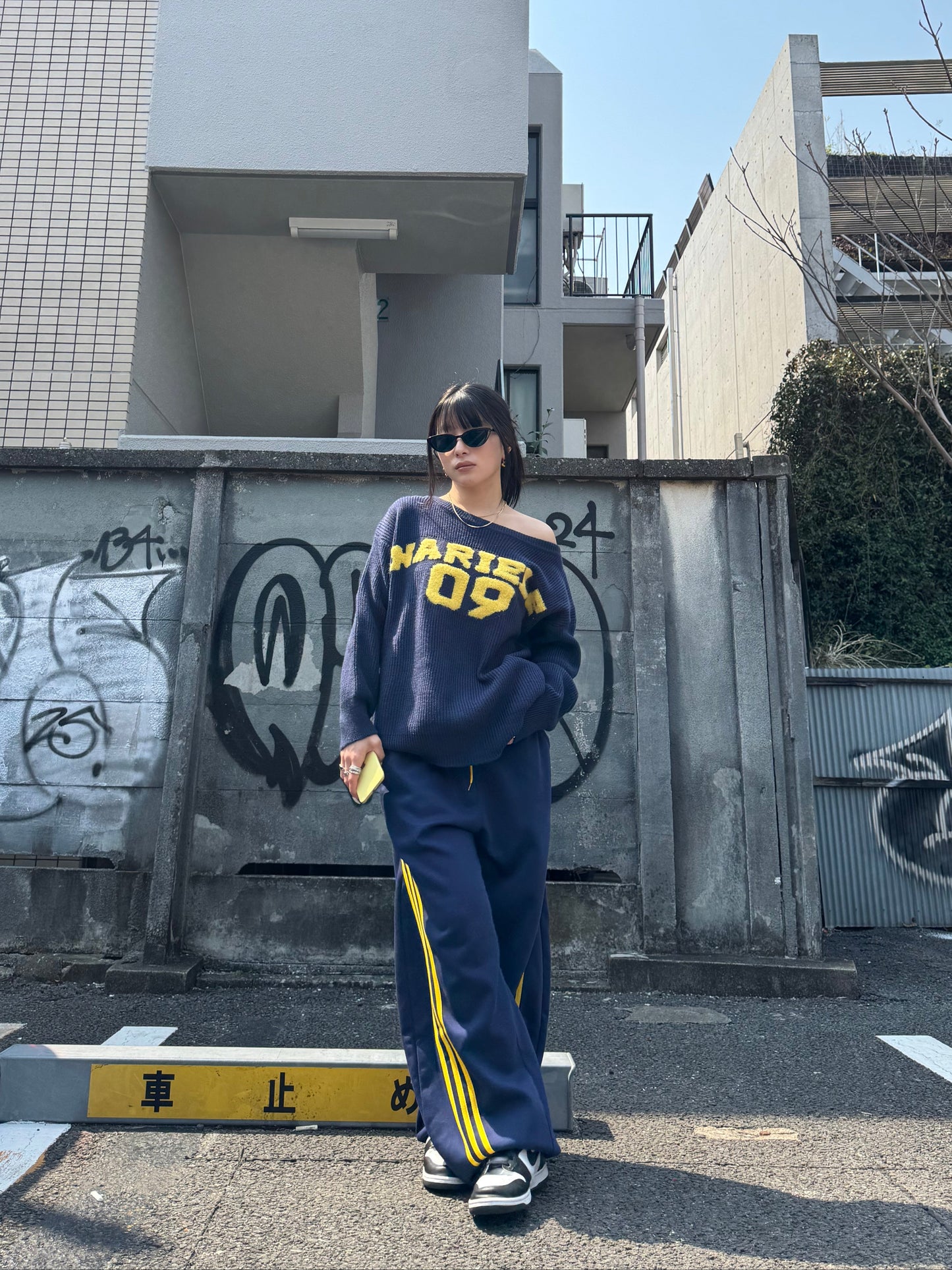 ロゴワンショルニット DPB86023