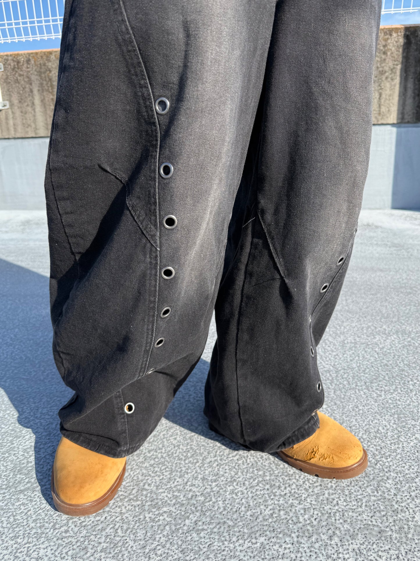 ラインホールデニムパンツ DPB90143