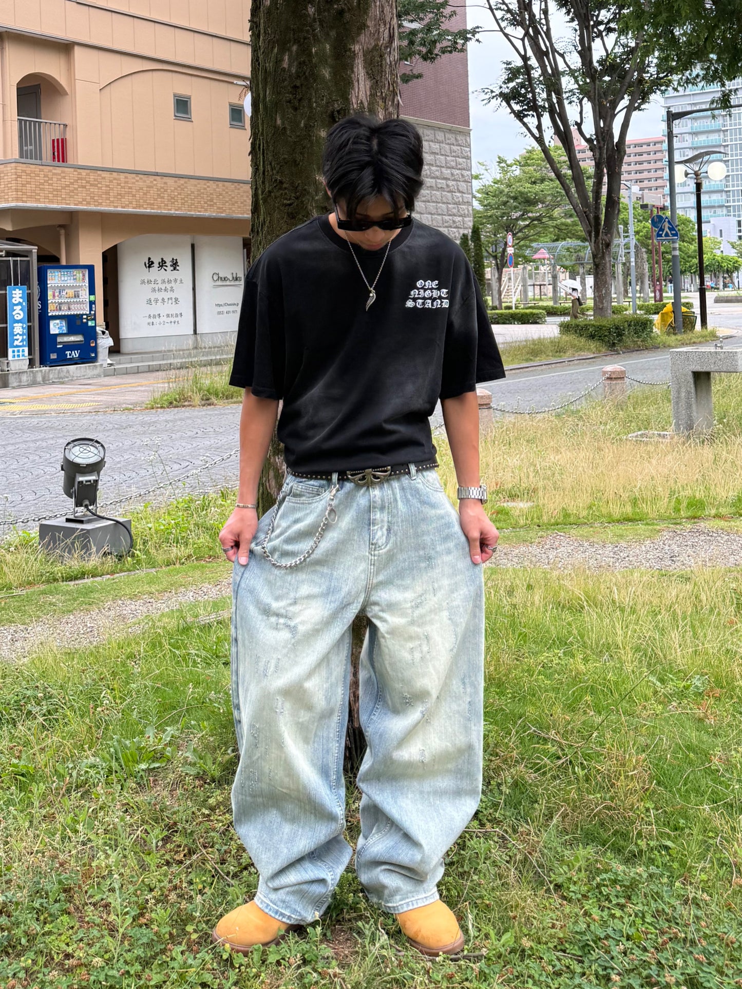 バックロゴペイントクロスTシャツ DPB90229