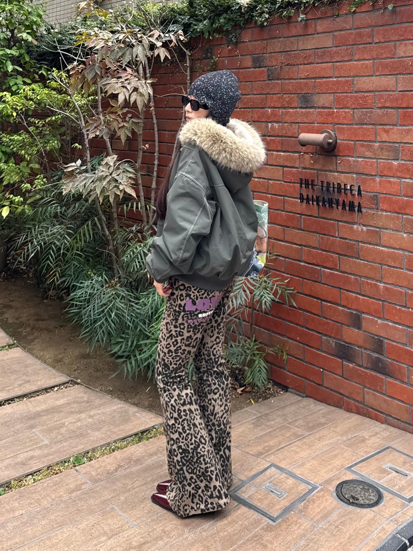 バックロゴフレアレオパードパンツ DPB86160