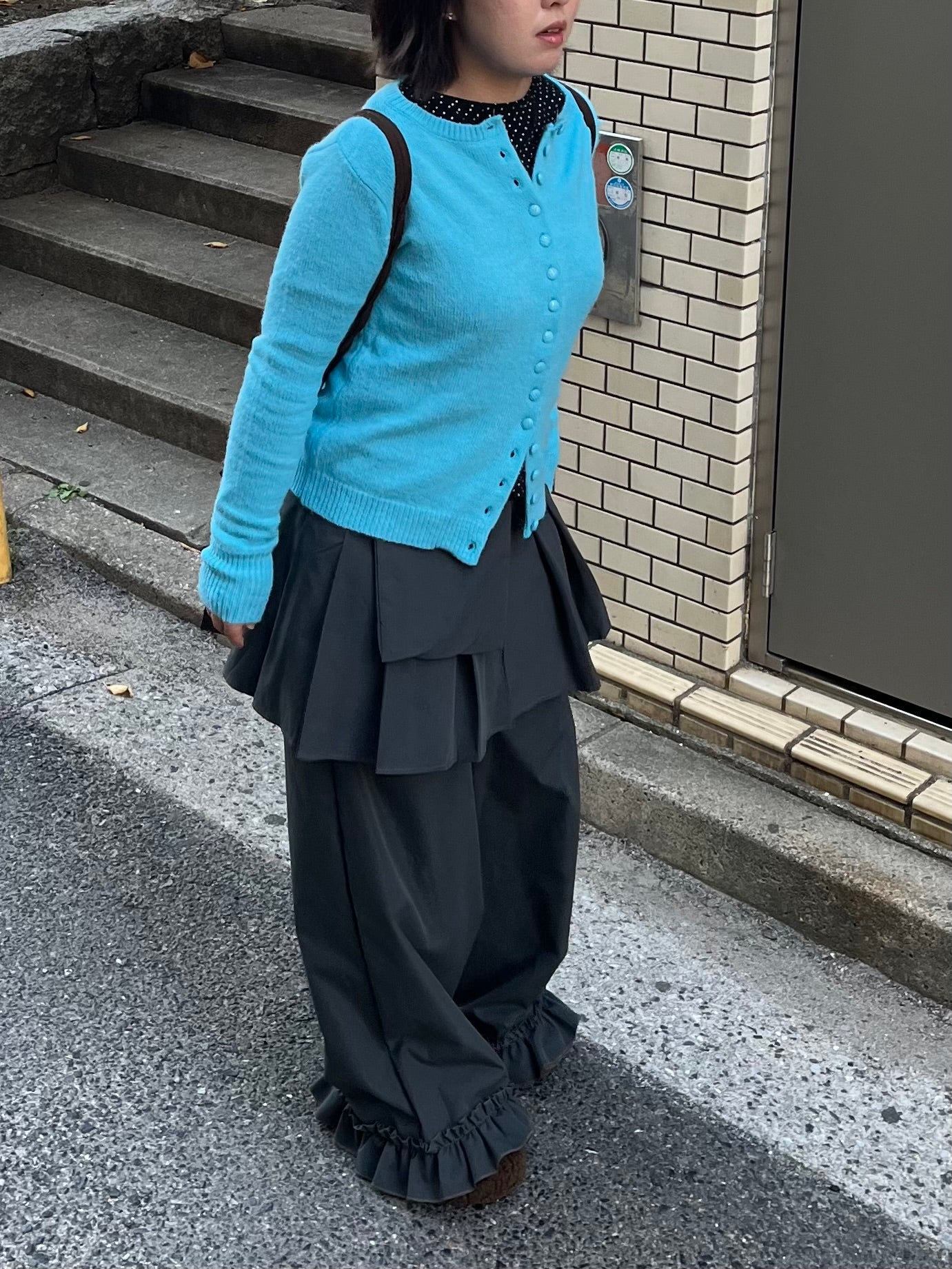 ブルーボタンカーディガン DPB97036