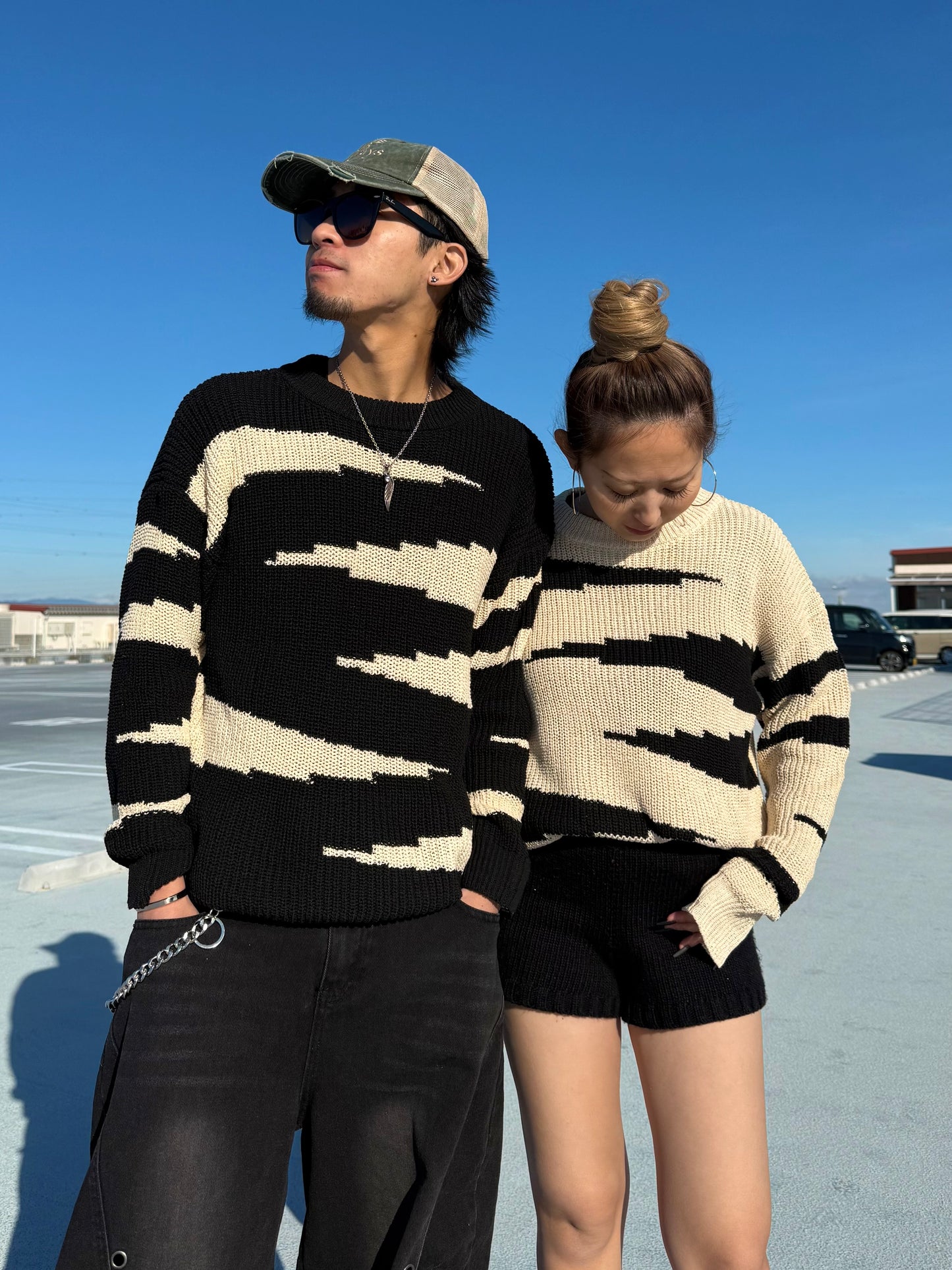 ユニセックスオーバーニット DPB73570