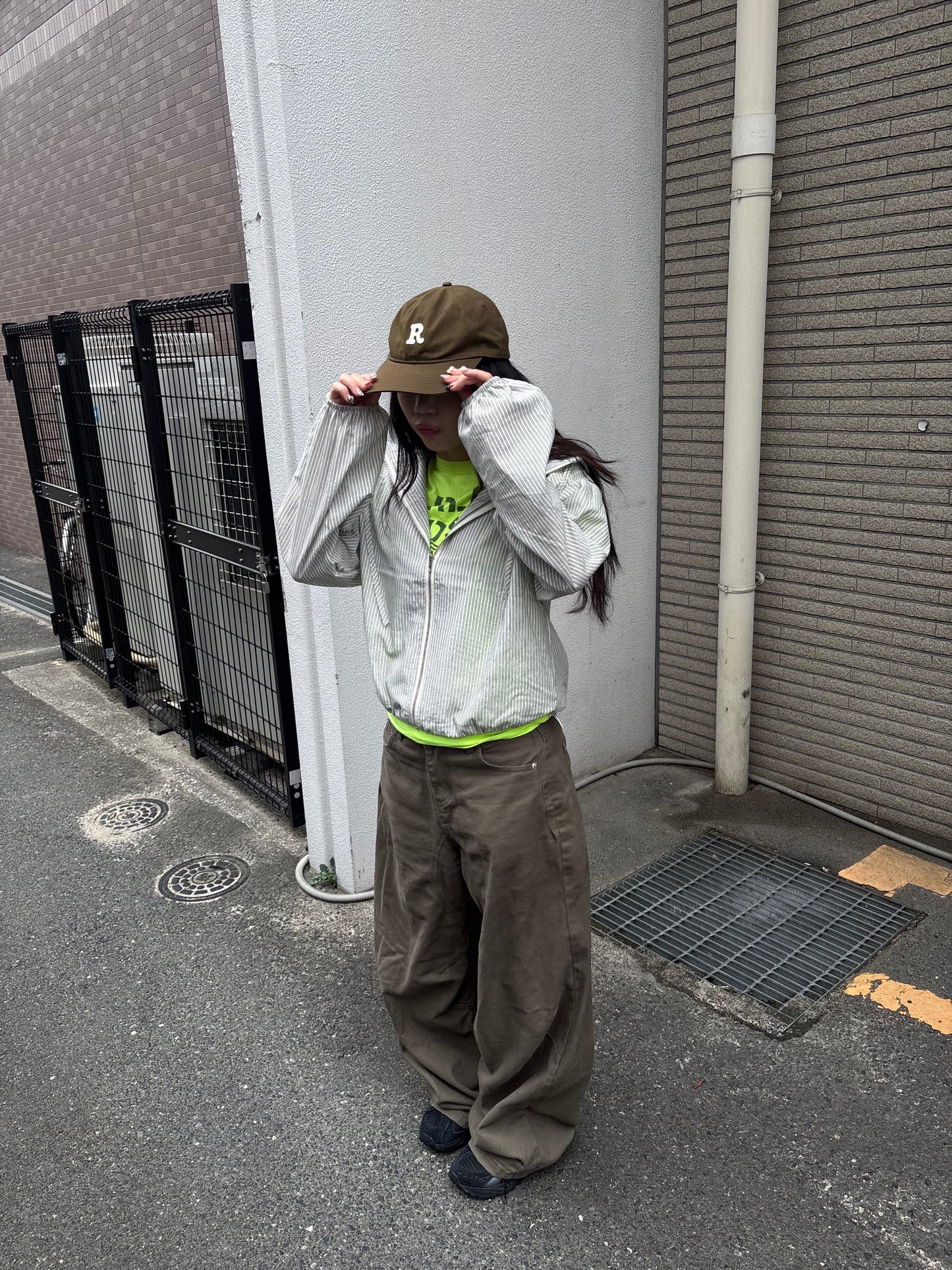 ストライプマウンテンパーカー DPB89081