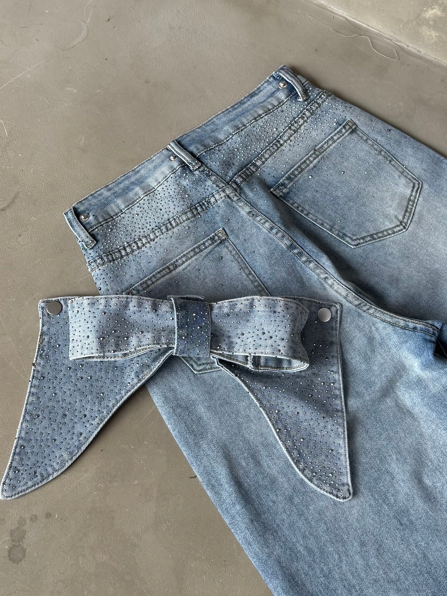 バックリボンストーンデニムパンツ DPB86305