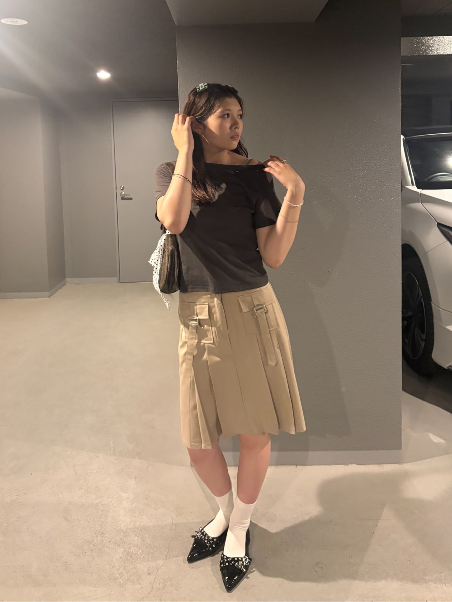 スタッズオフショルダーTシャツ DPC08070