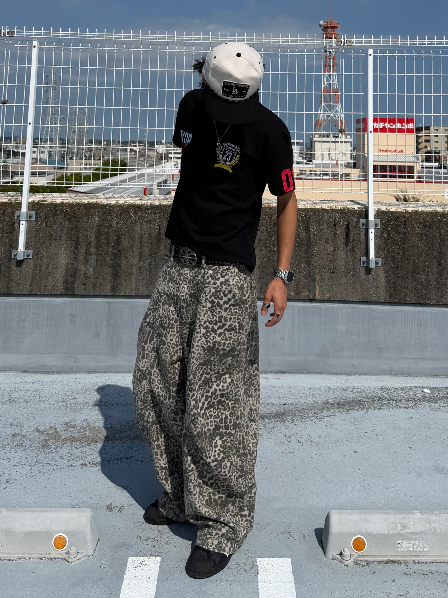 ライトグレーレオパードパンツ DPB90013