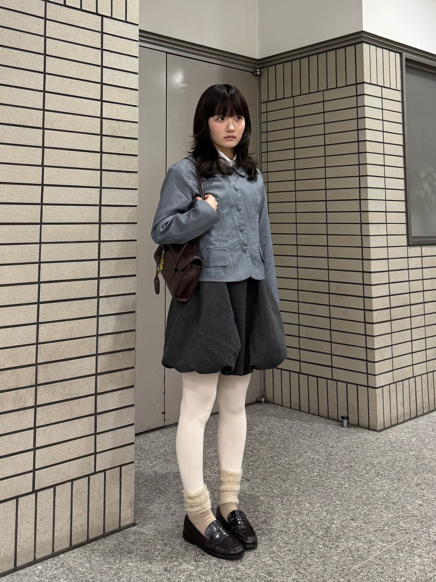 ライトグレーショートスーツジャケット DPA43706