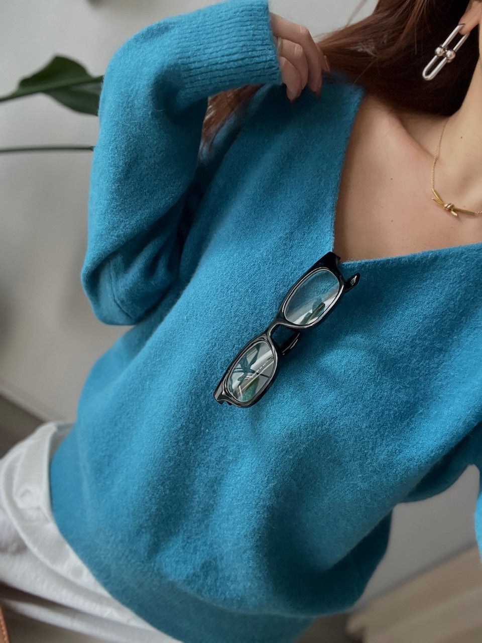 Vネックニットトップス DPB56339