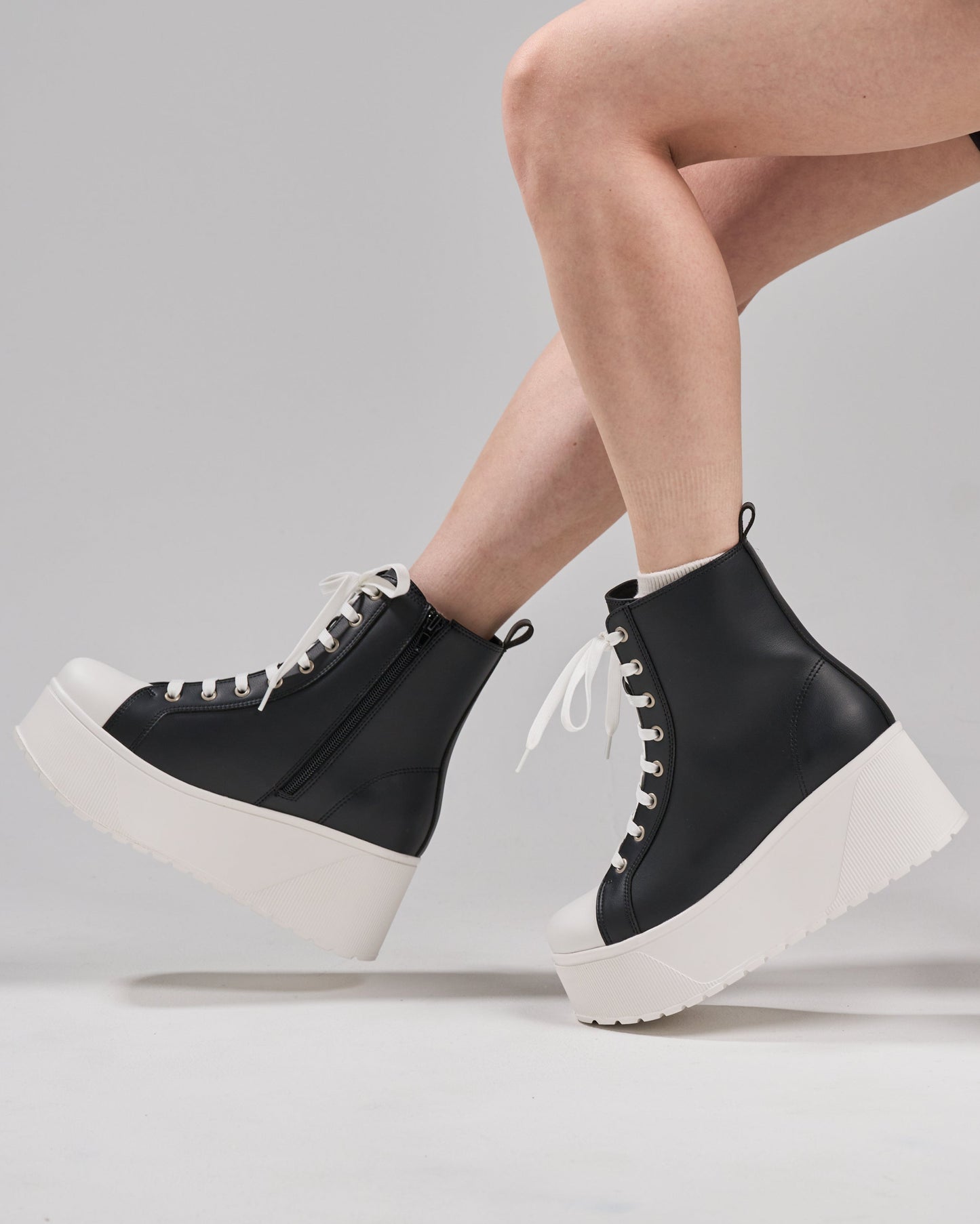 【予約】platform highcut sneaker 11月中旬以降お届け