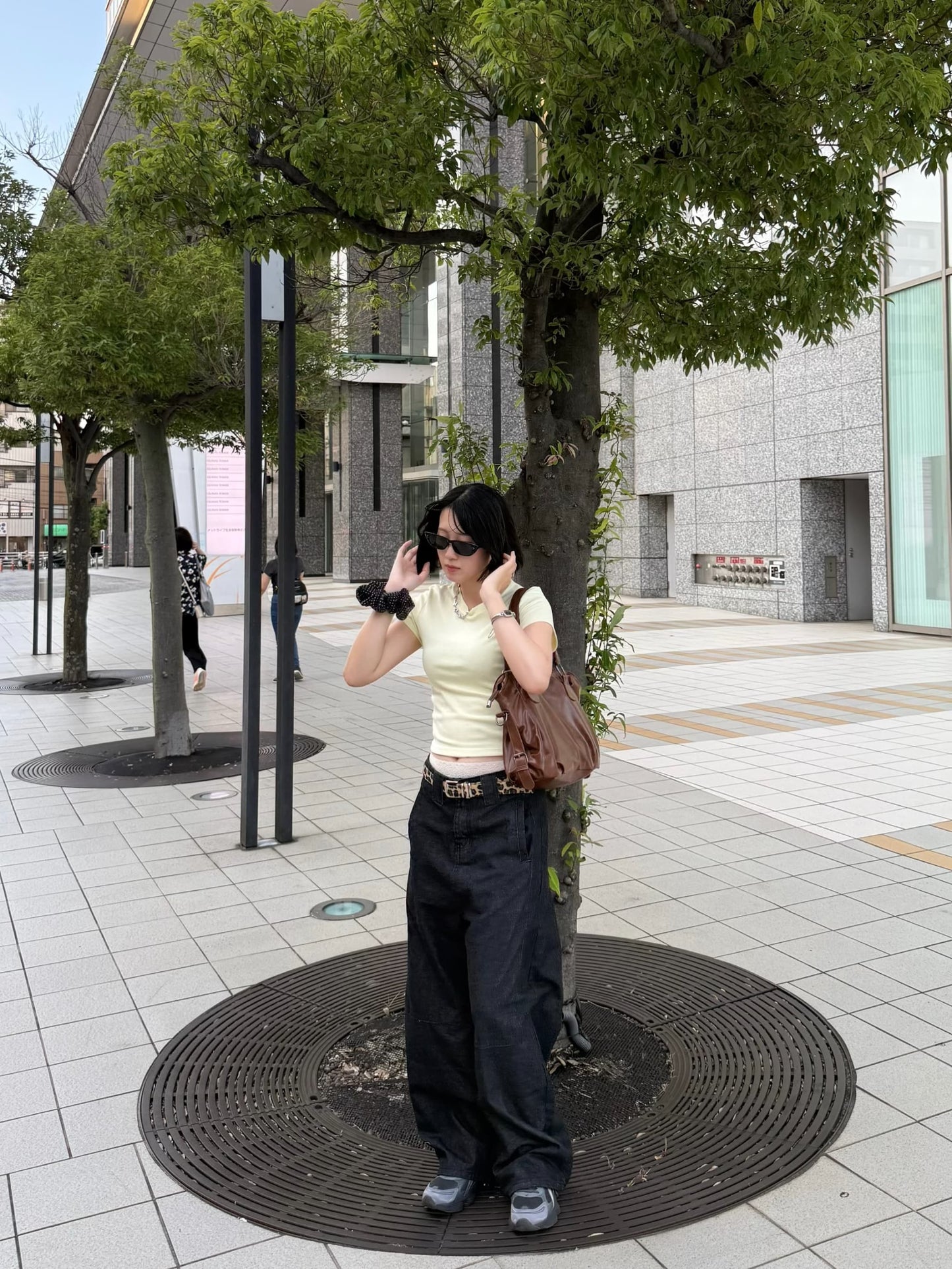 ブラックバギーデニムパンツ DPB93125