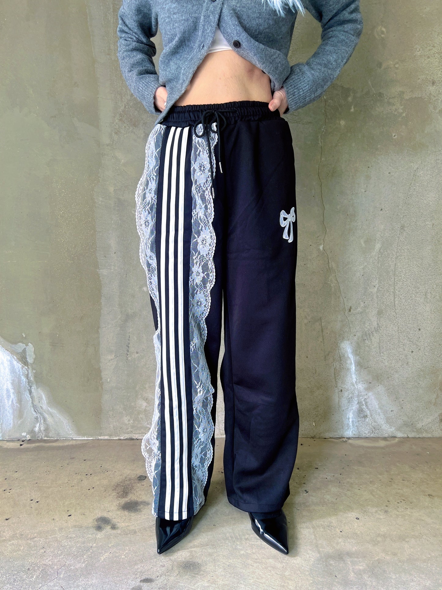 アシメレースラインナイロンワイドパンツ DPB79229