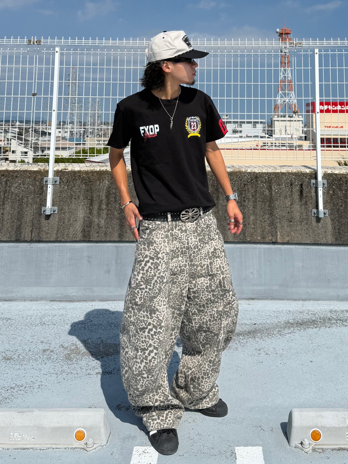 ライトグレーレオパードパンツ DPB90013