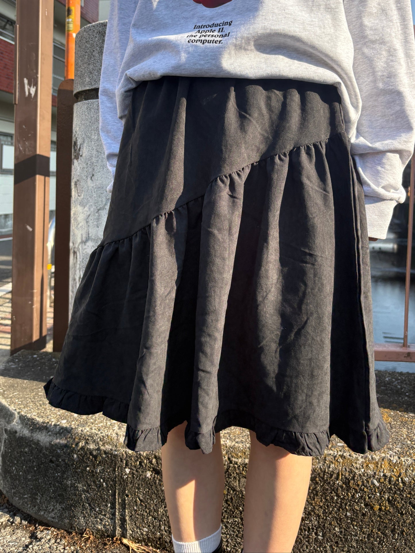 アシメフリルブラックスカート DPA43752