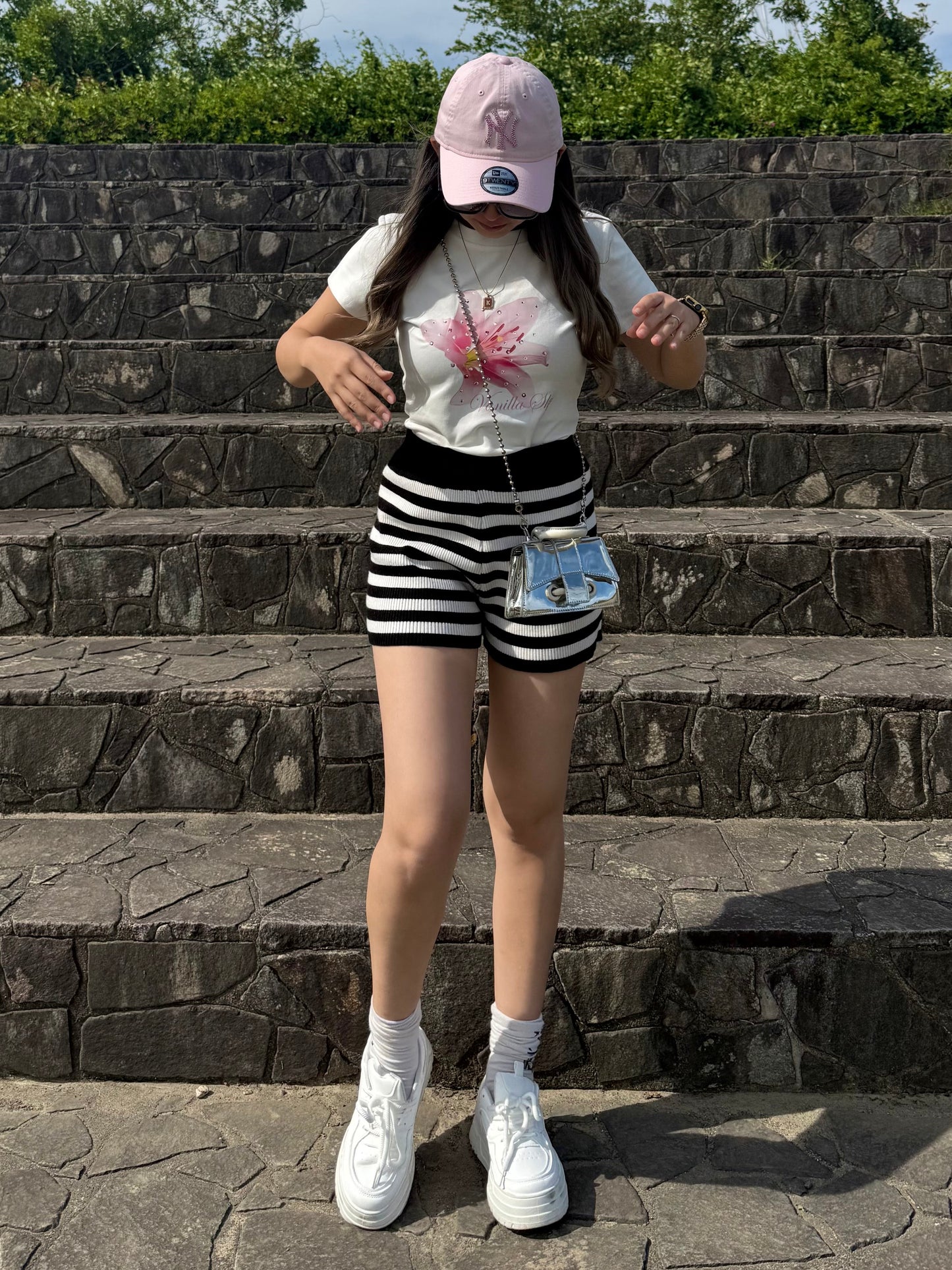 フローラルショートTシャツ DPB73625