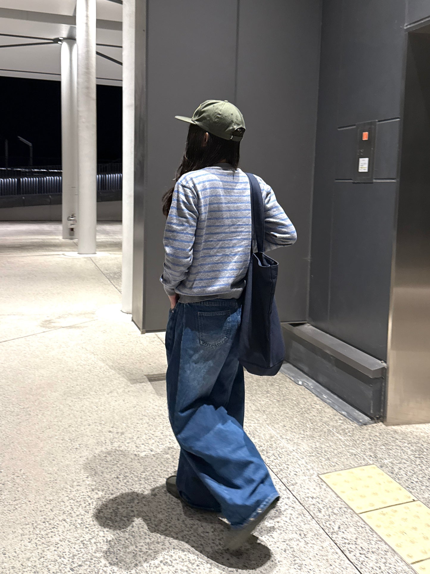 グレーボーダーカーディガン DPC01013