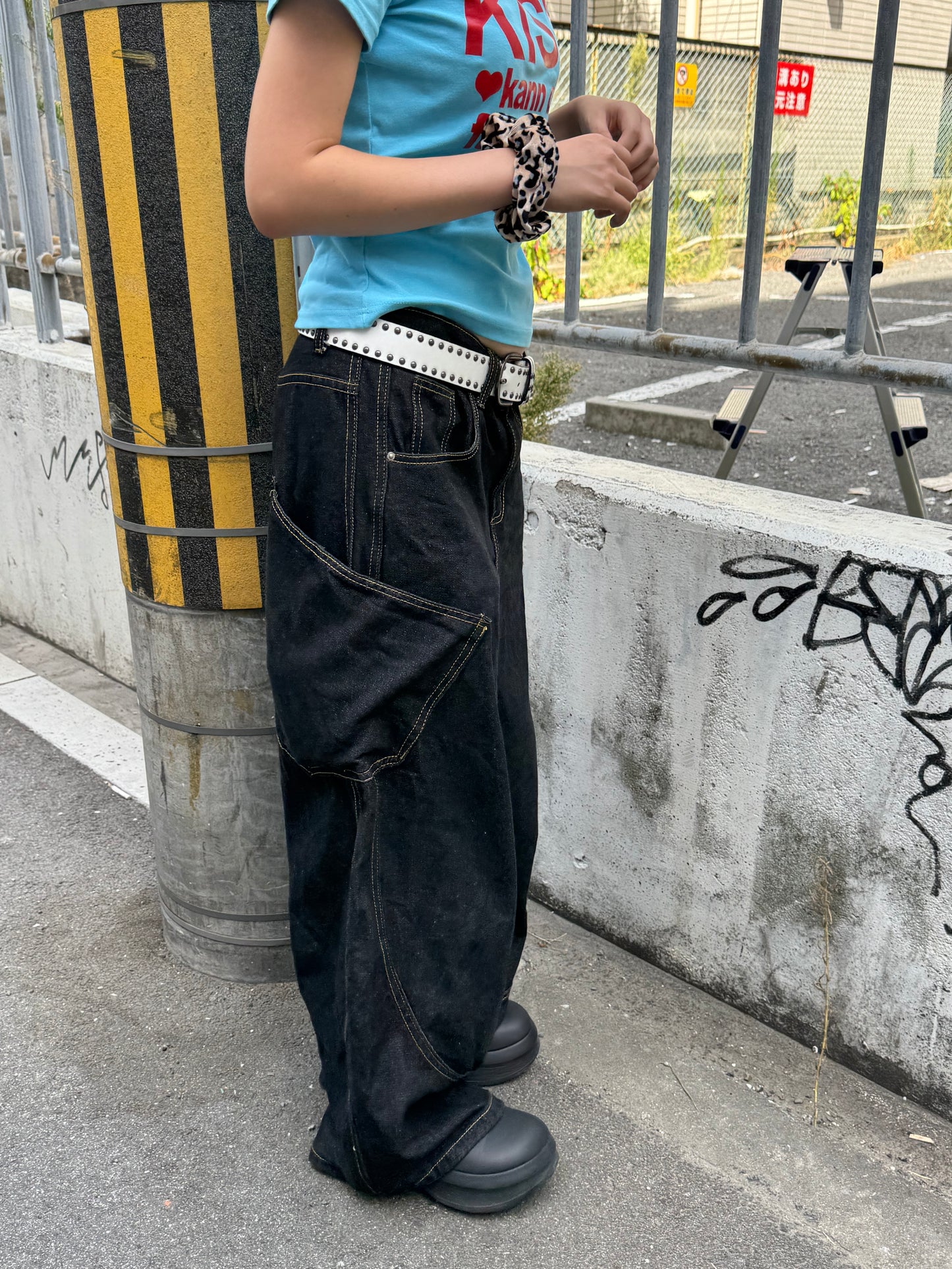 ポケットバルーンデニムパンツ DPB85305