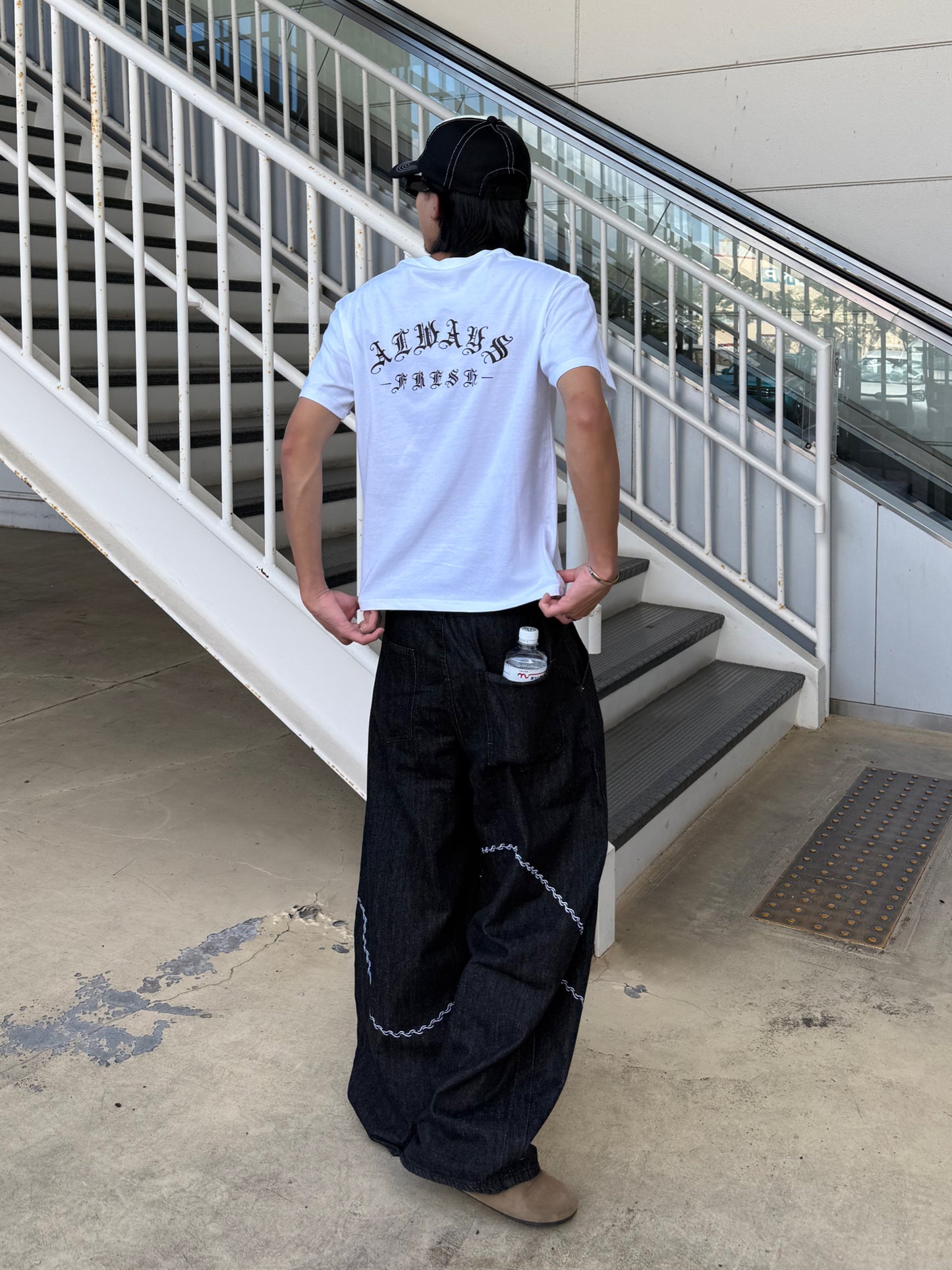 カーブデザインパンツ DPB90014
