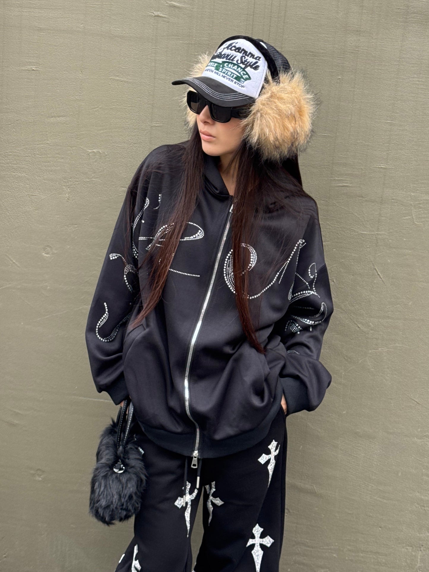 ビッグラメロゴパーカー DPB86156