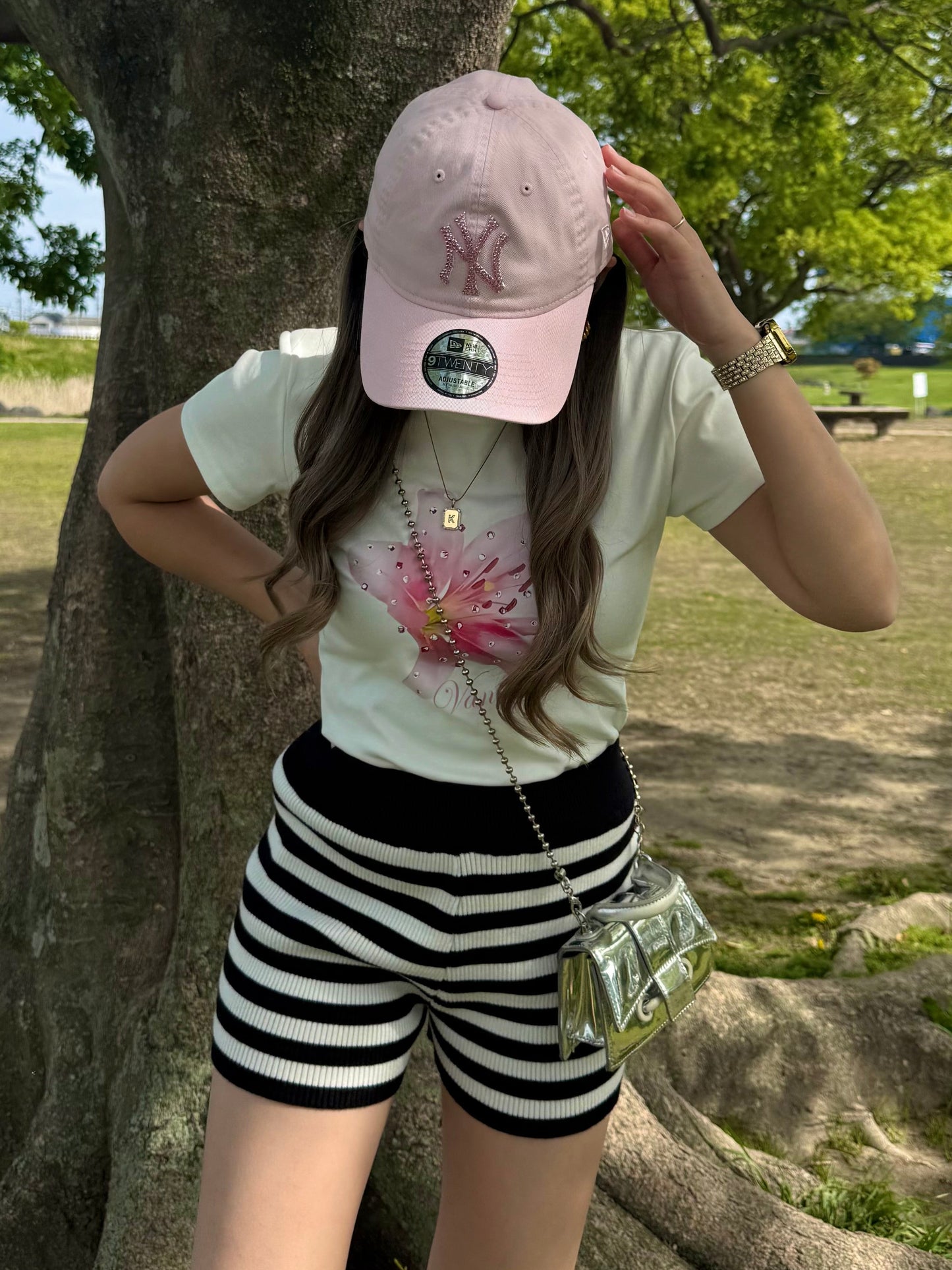 フローラルショートTシャツ DPB73625