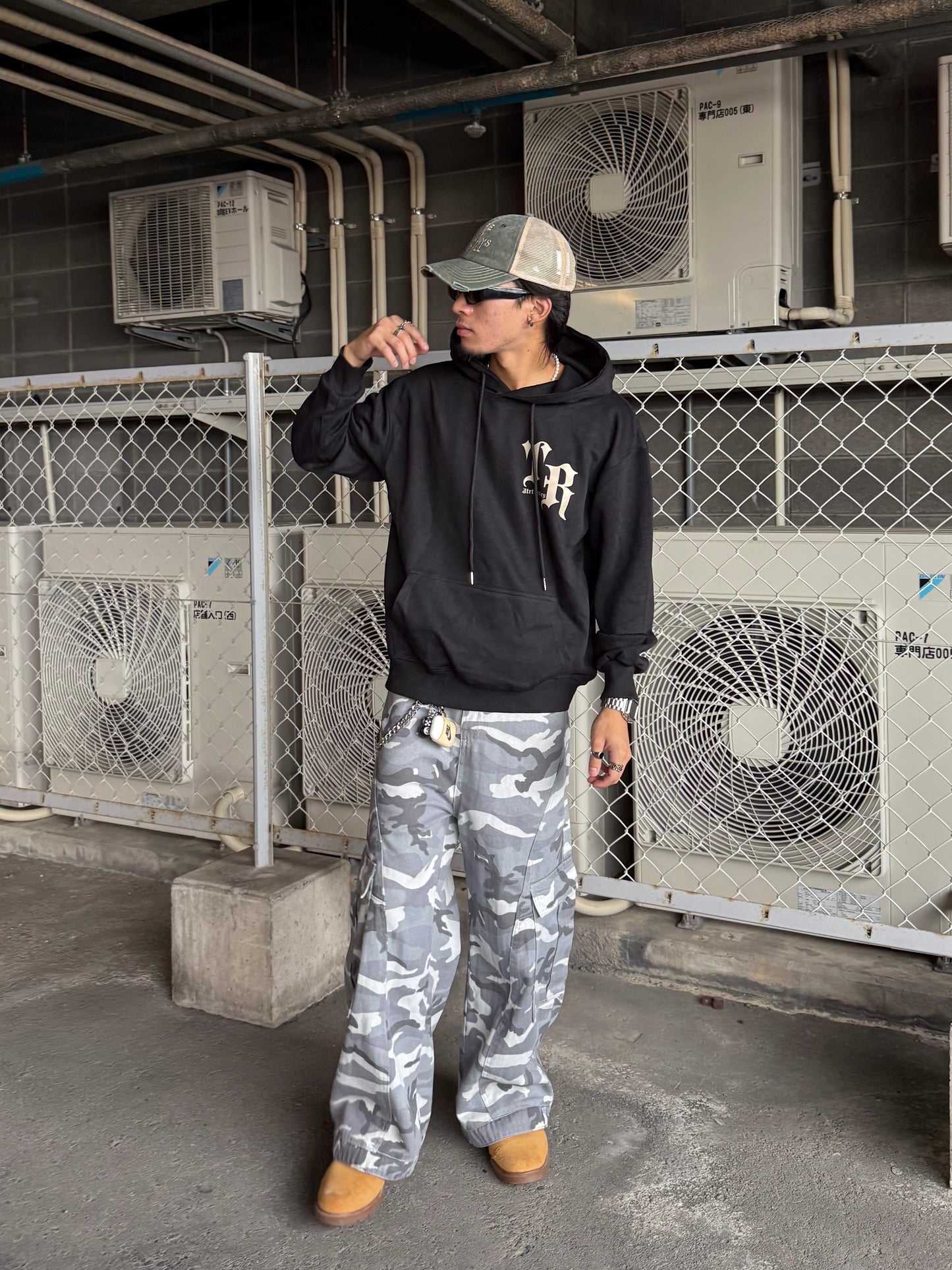 ユニセックスロゴパーカー DPB73126