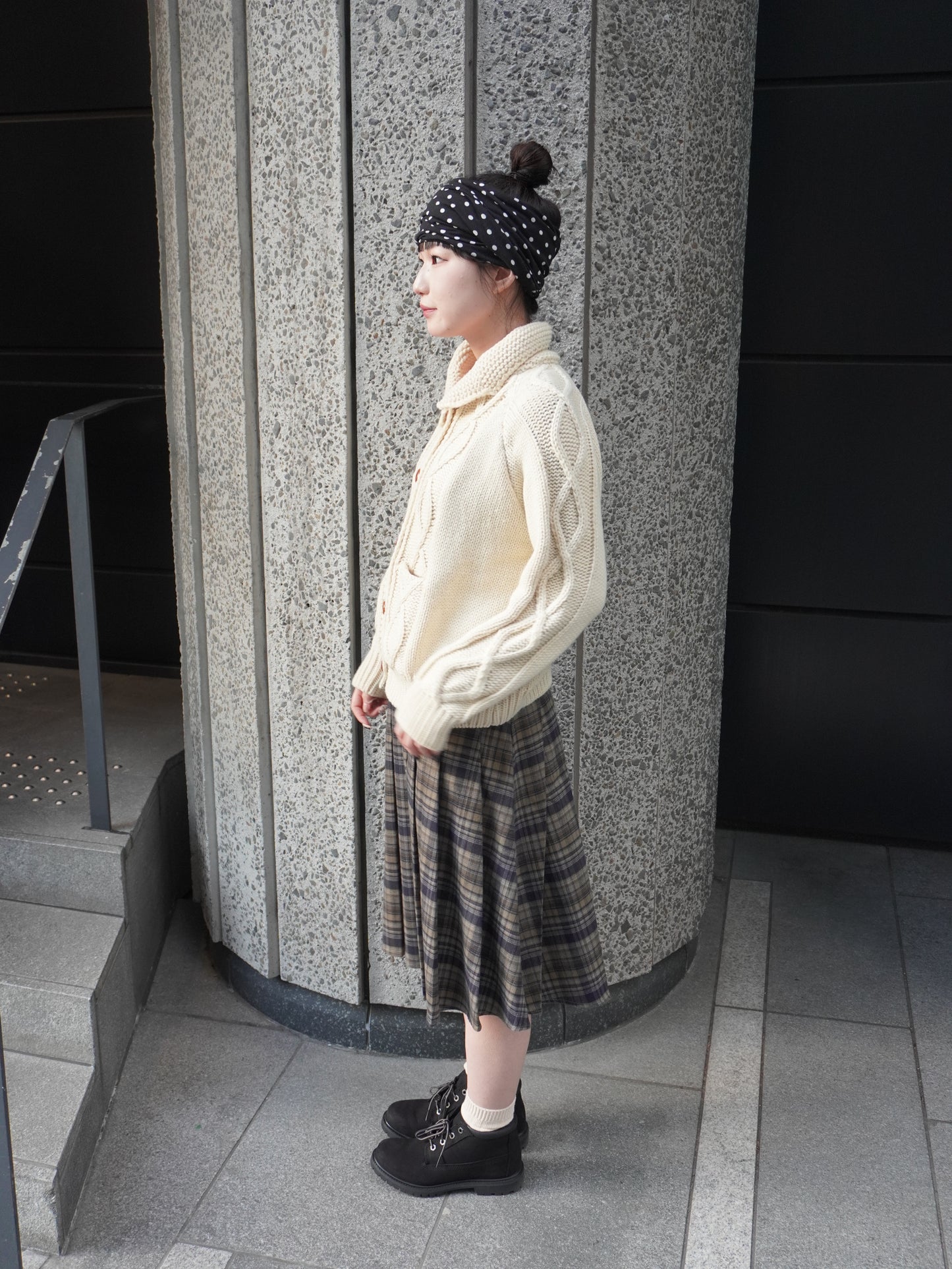 ケーブルカラーニット DPB85417
