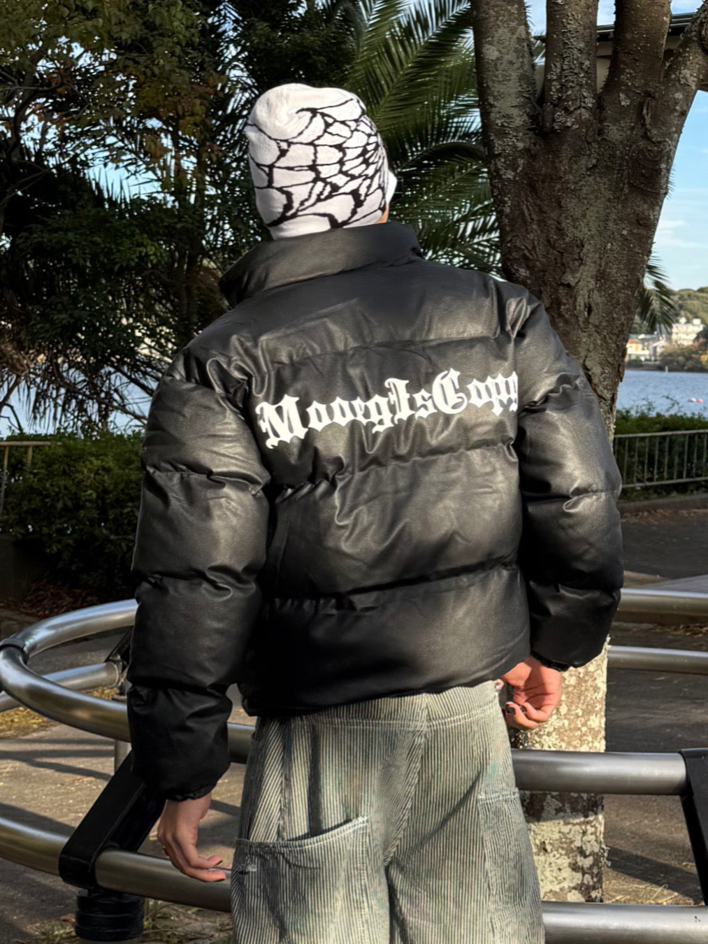 バックロゴアウター DPB90075