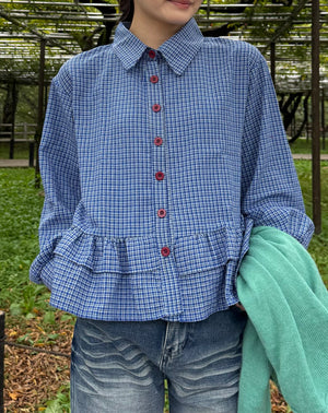 レッドボタンフリルチェックシャツ DPA43663