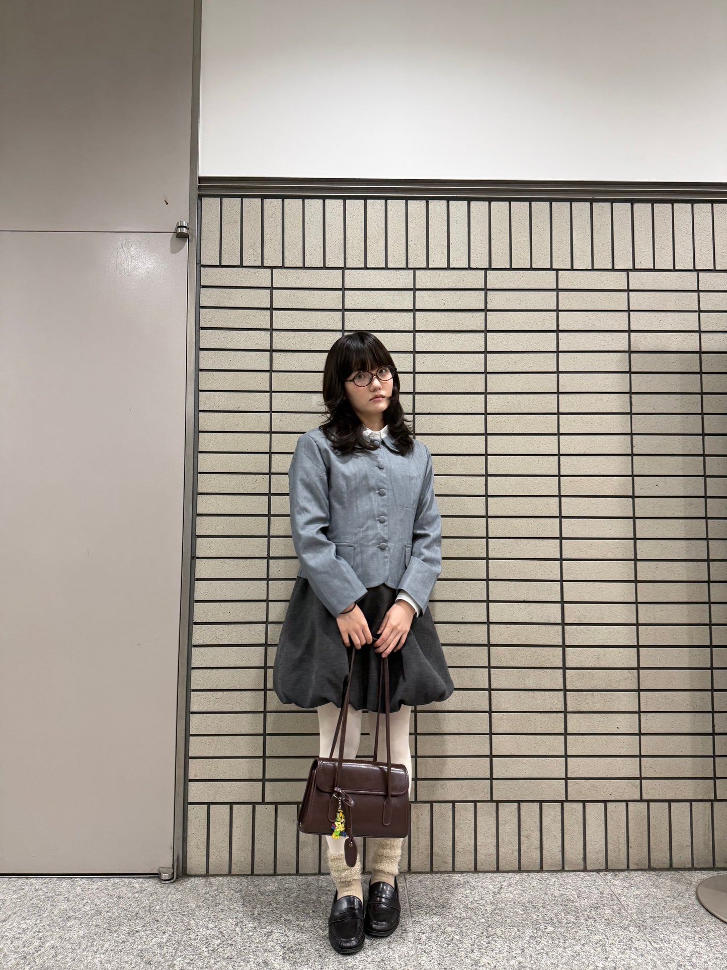 ライトグレーショートスーツジャケット DPA43706