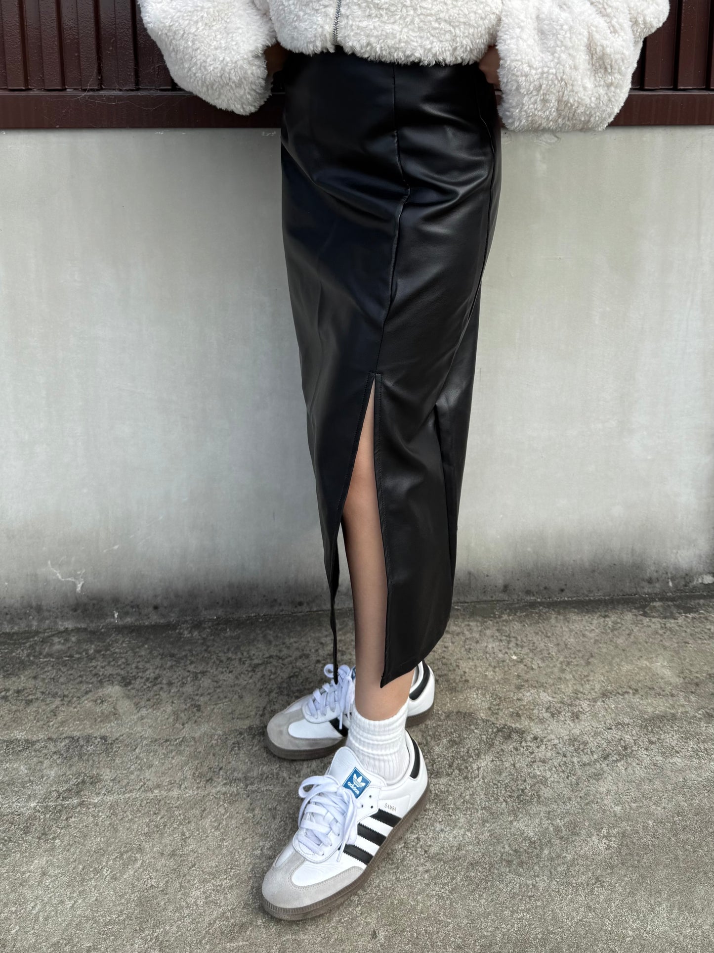 サイドカットレザーライクスカート DPB73562