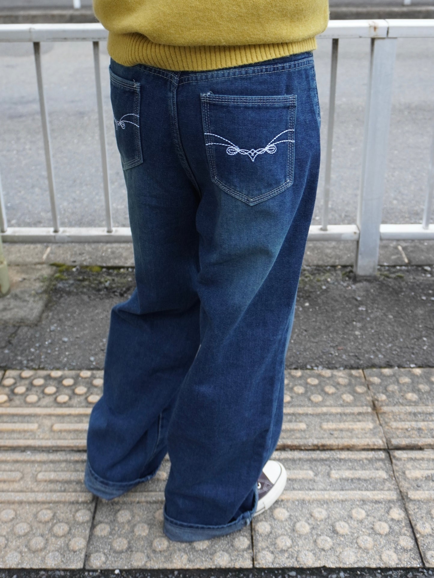 ストレートウォッシュデニムパンツ DPB85346