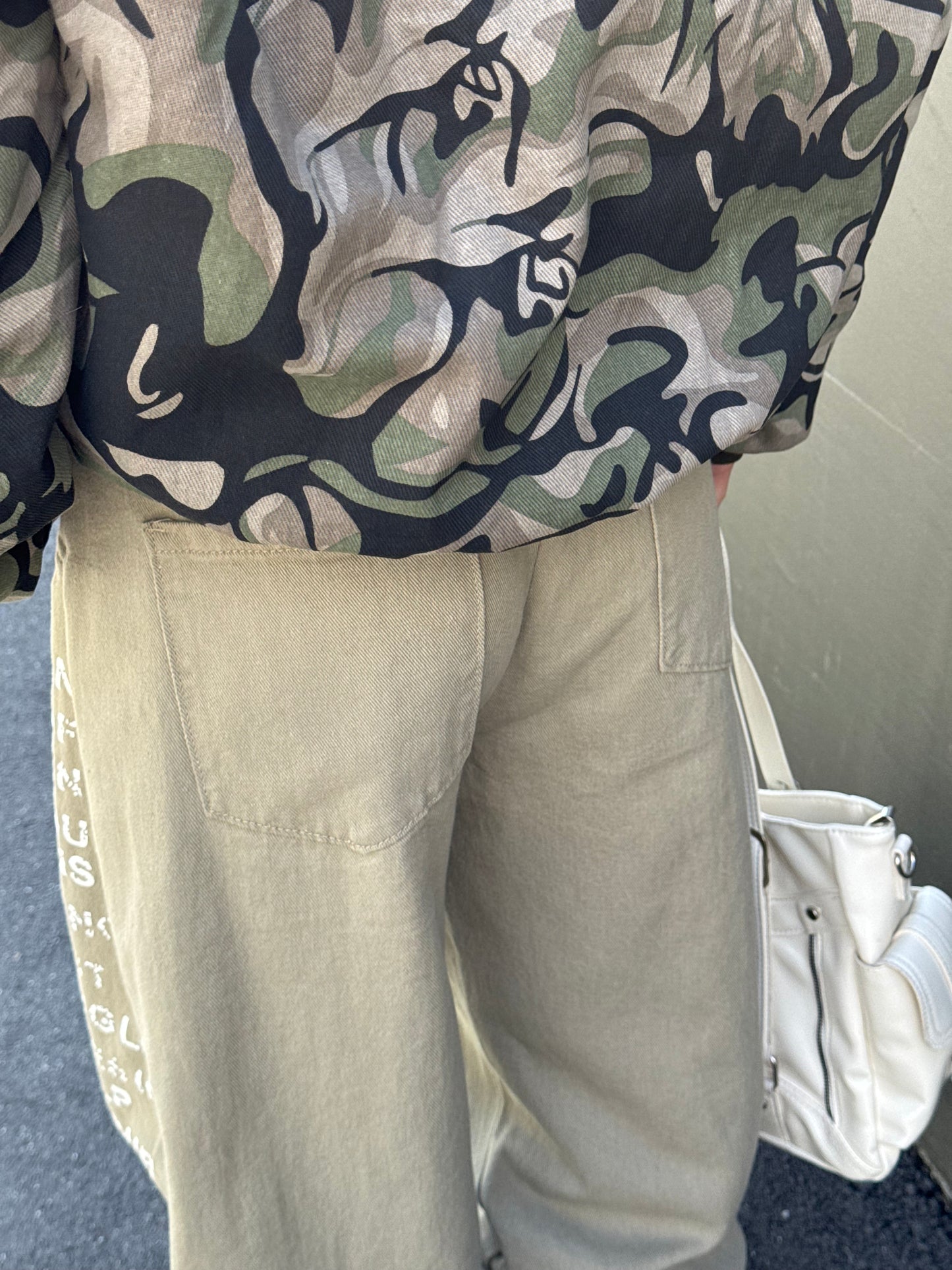 レタリングデザインパンツ DPB86149