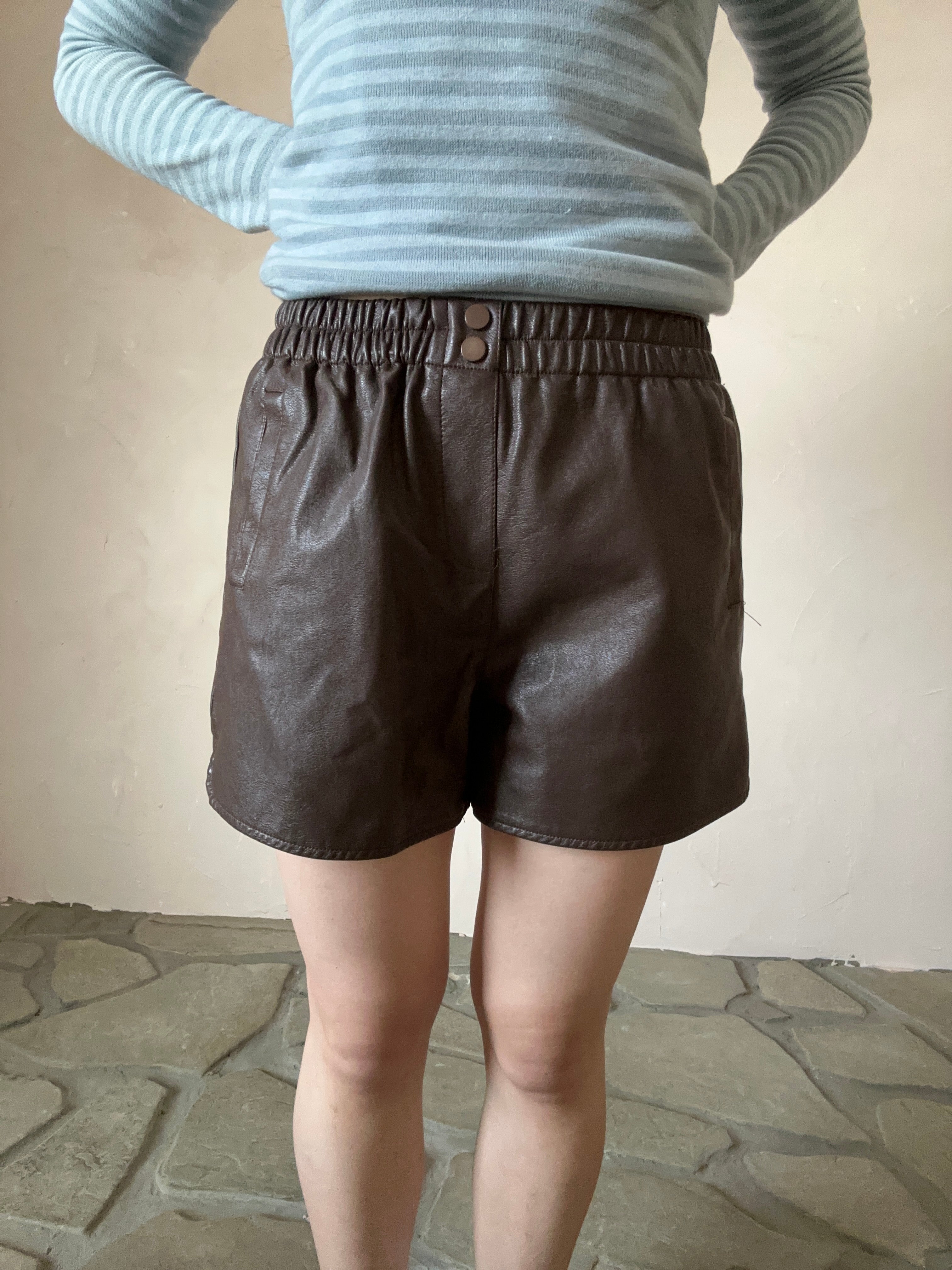 レザーライクショートパンツ DPB95063 – CRAMMY