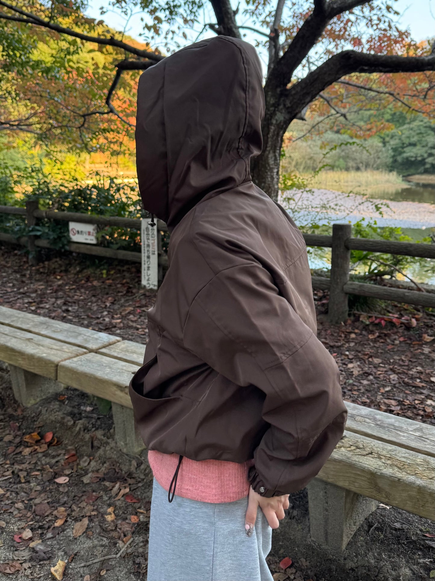 ブラウンナイロンパーカー DPB85371